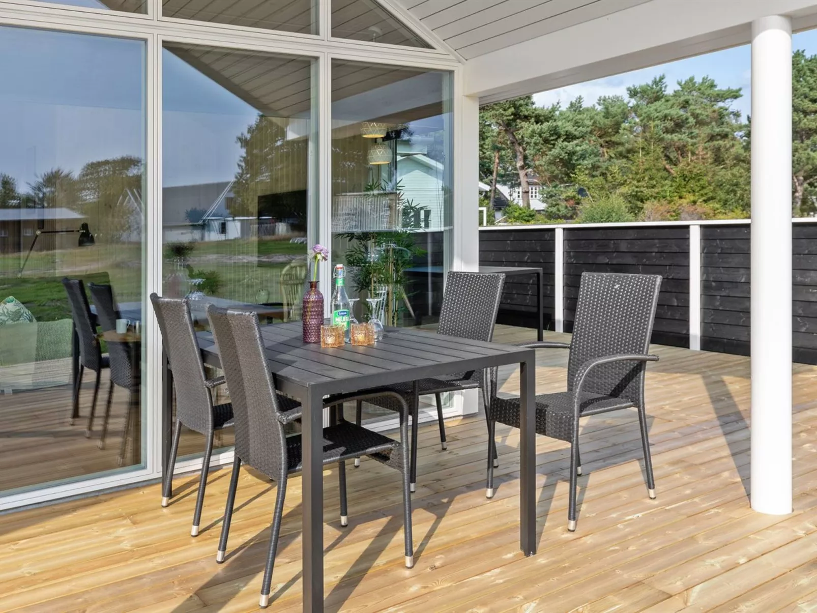 "Widerik" - 260m from the sea-Buiten