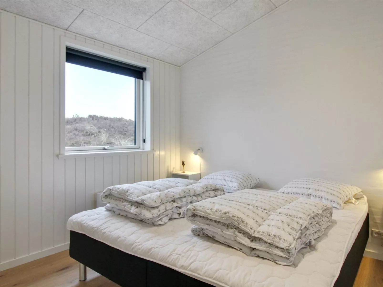 "Jirina" - 750m from the sea-Binnen