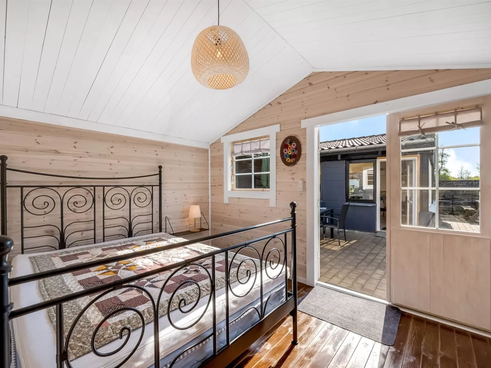 "Valdemar" - 350m to the fjord-Binnen