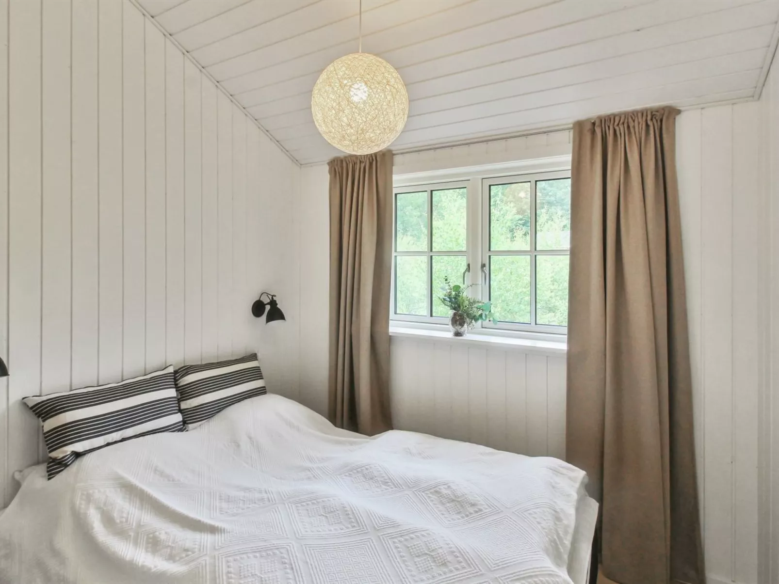 "Colette" - 700m from the sea-Binnen