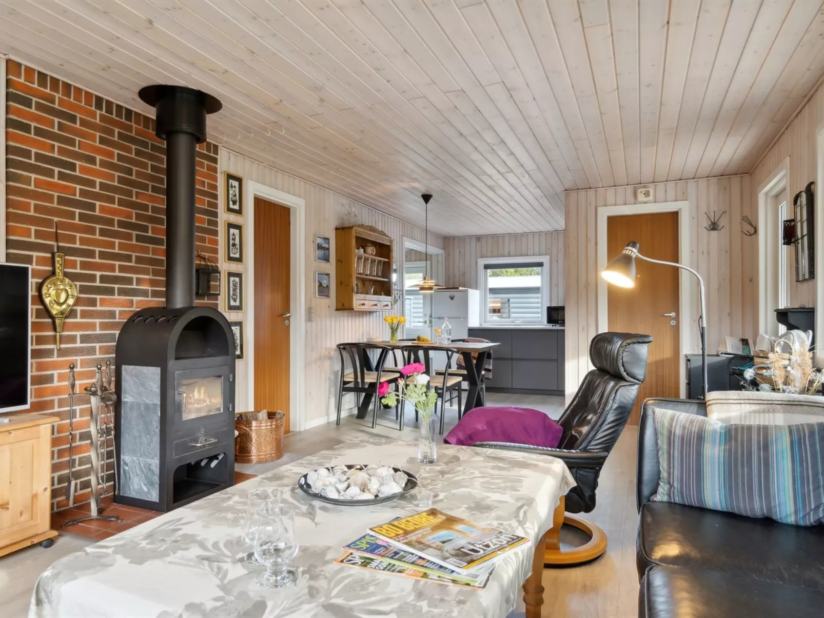 "Sissa" - 1.5km from the sea-Binnen