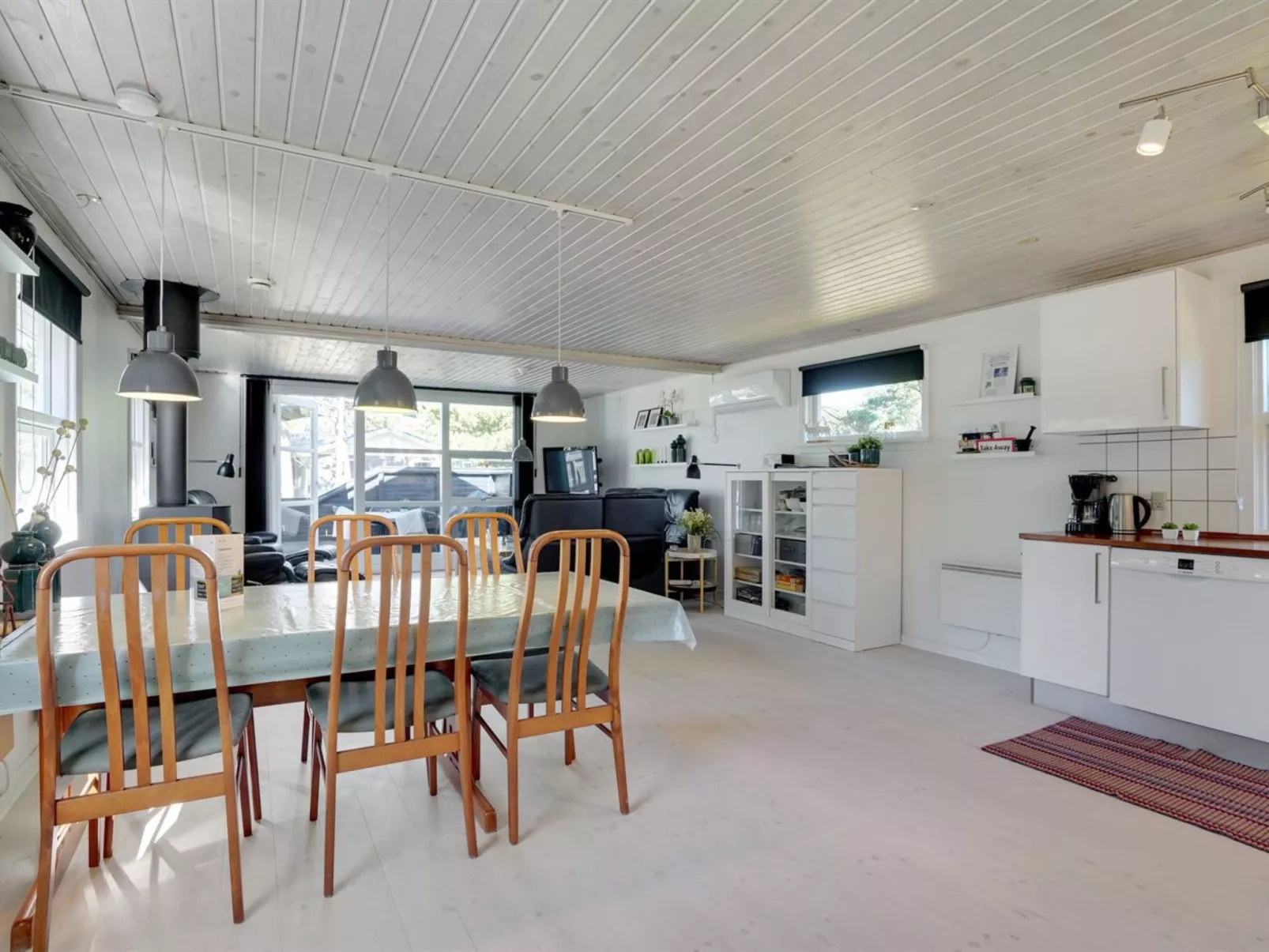 "Gottfrida" - 2km from the sea-Binnen