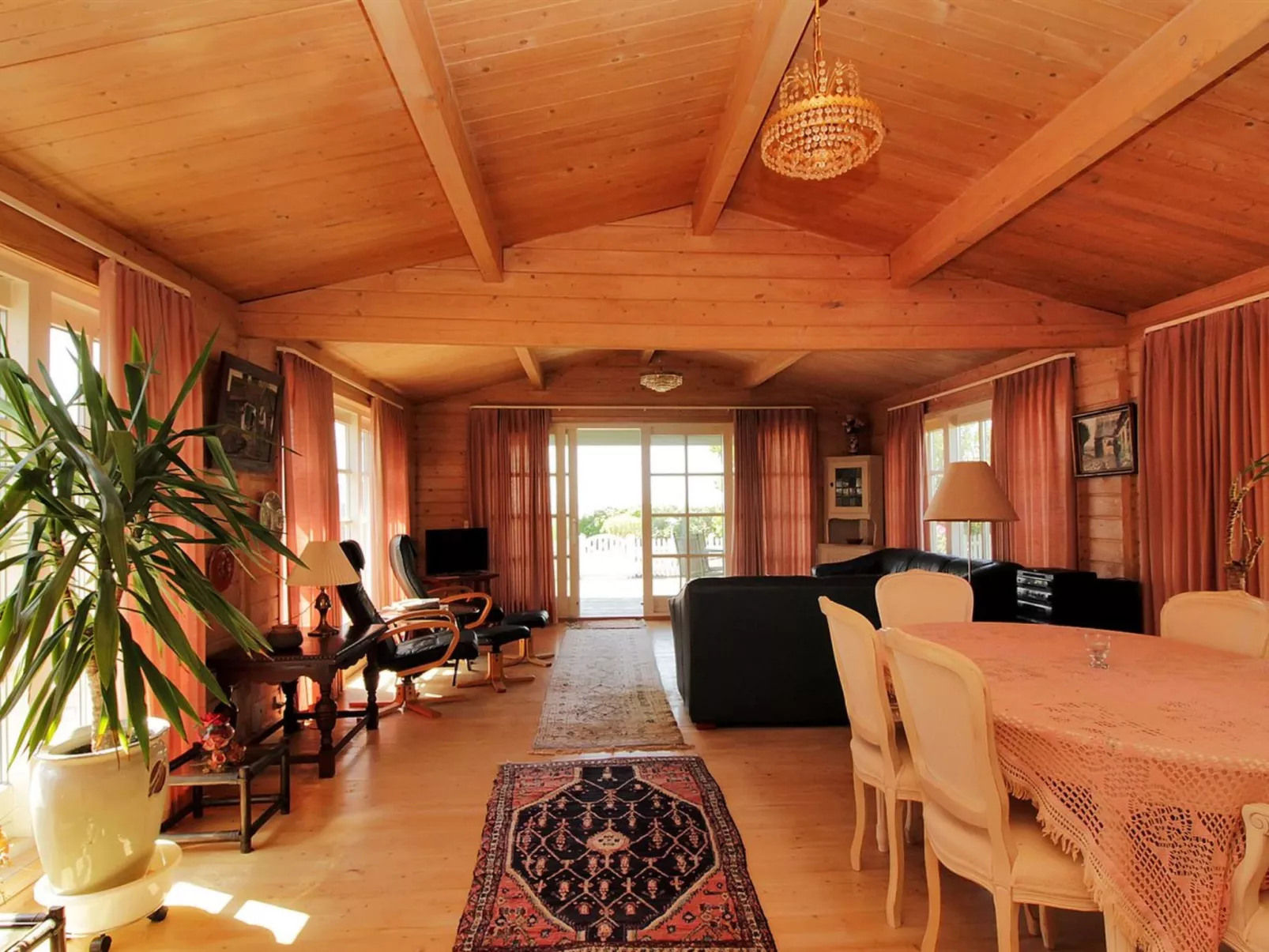 "Enrik" - 123m from the sea-Binnen