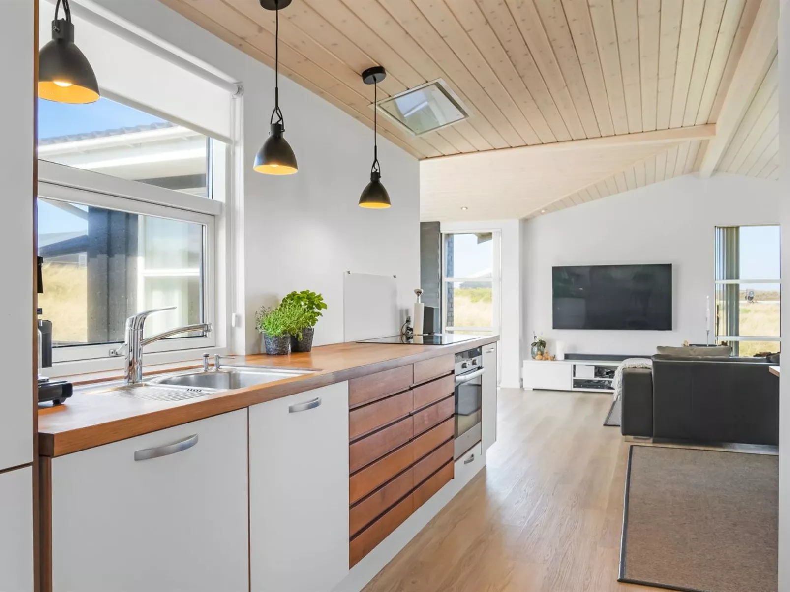 "Ingela" - 350m from the sea-Binnen