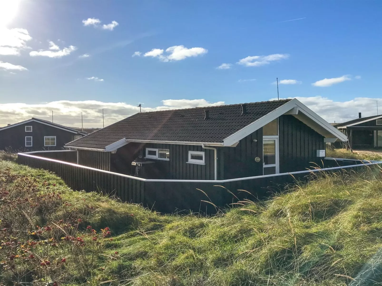 "Styrbiorn" - 100m from the sea-Buiten