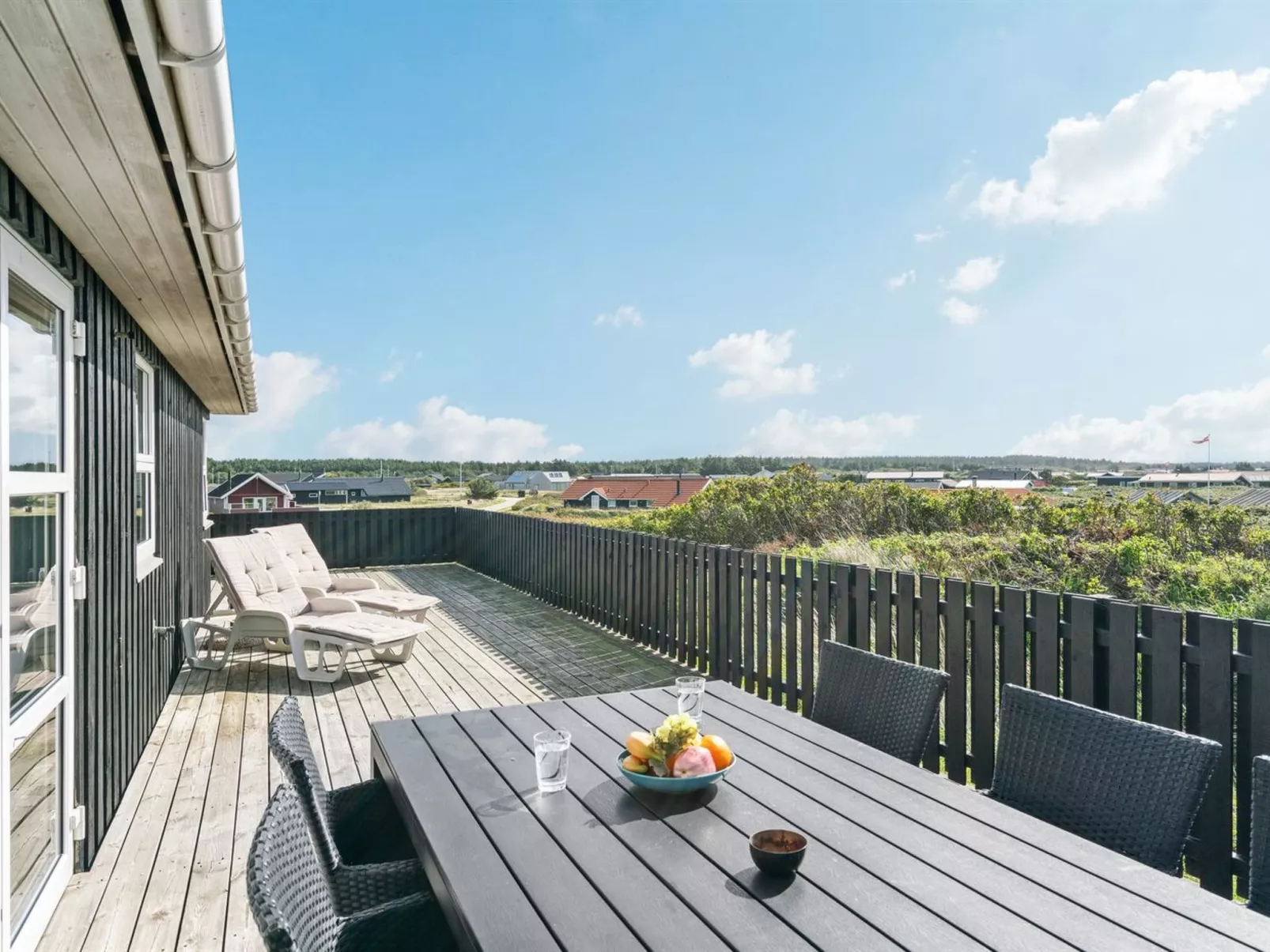 "Laghmund" - 250m from the sea-Buiten