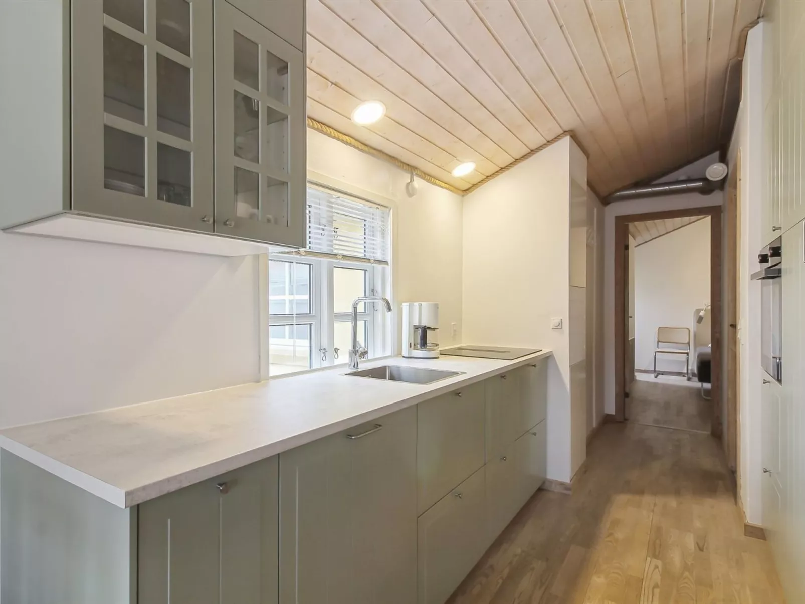 "Fritzy" - 75m from the sea-Binnen