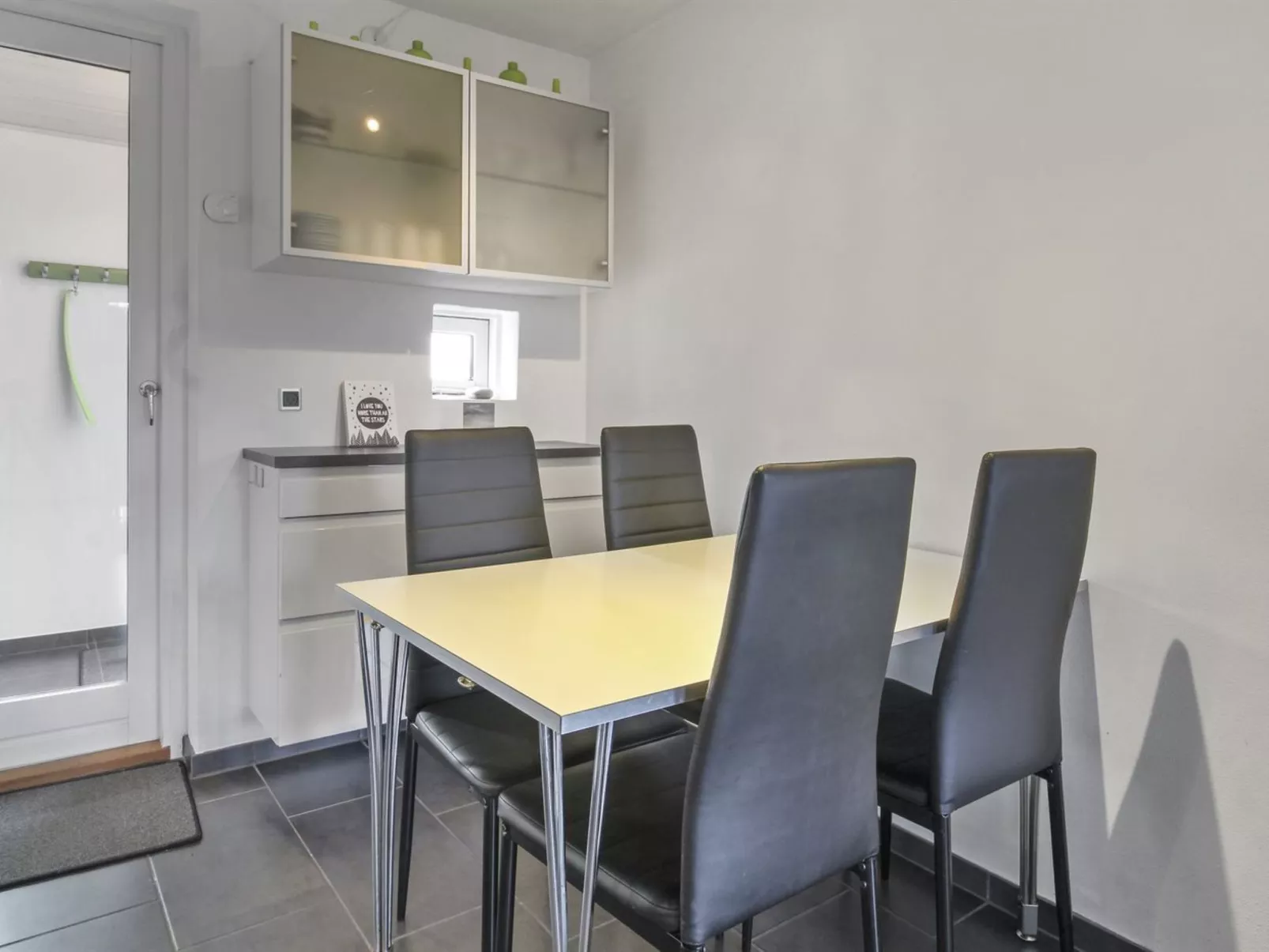 "Alvild" - 2.3km from the sea-Binnen