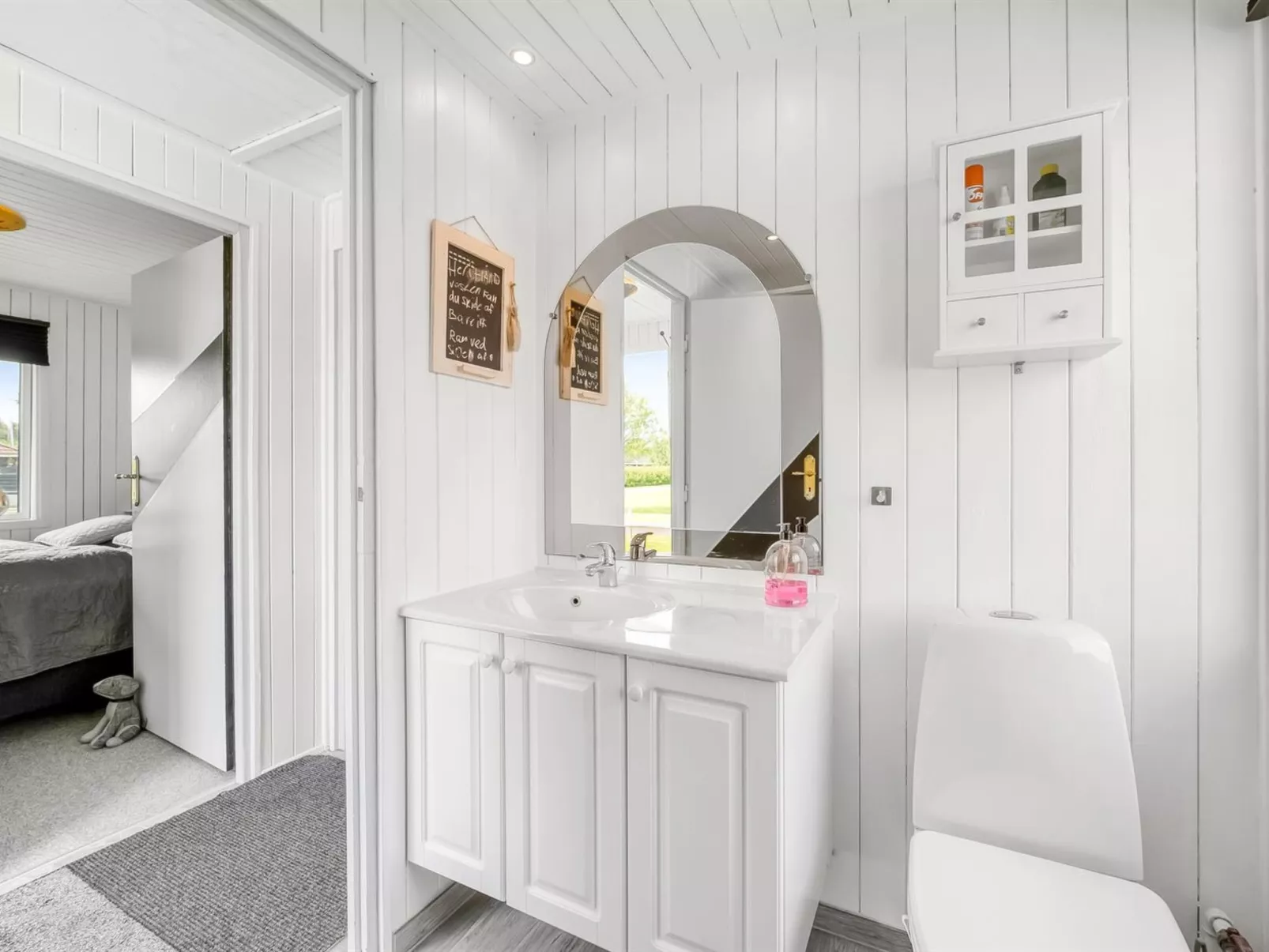 "Fritzie" - 600m to the fjord-Binnen