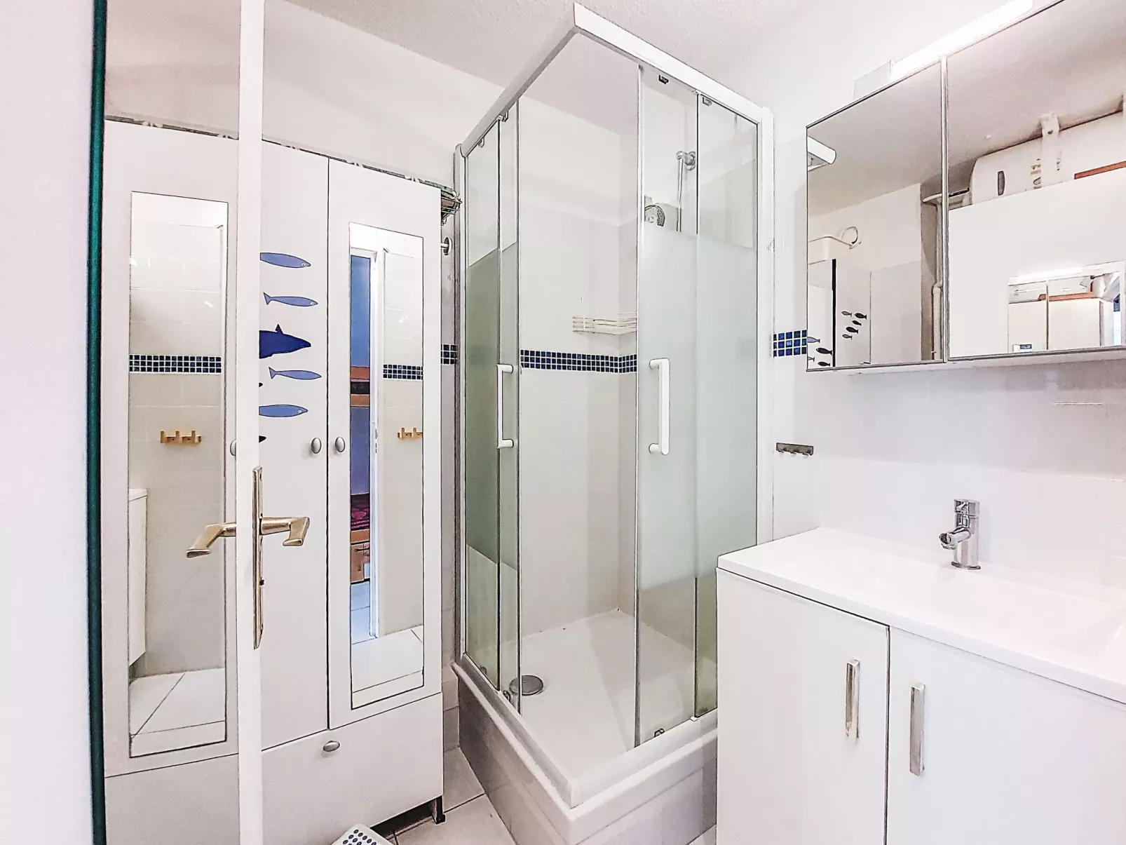 Les Aigues Marines-Binnen