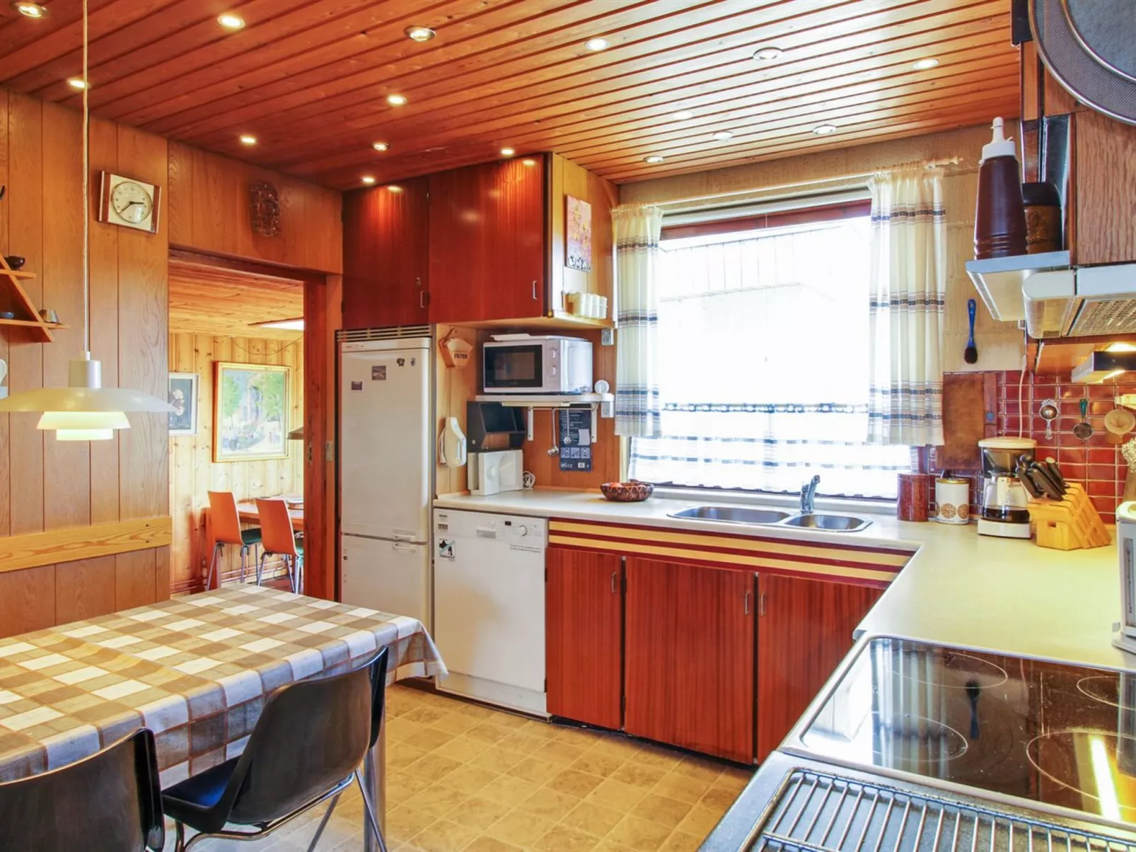 "Ehmi" - 500m from the sea-Binnen