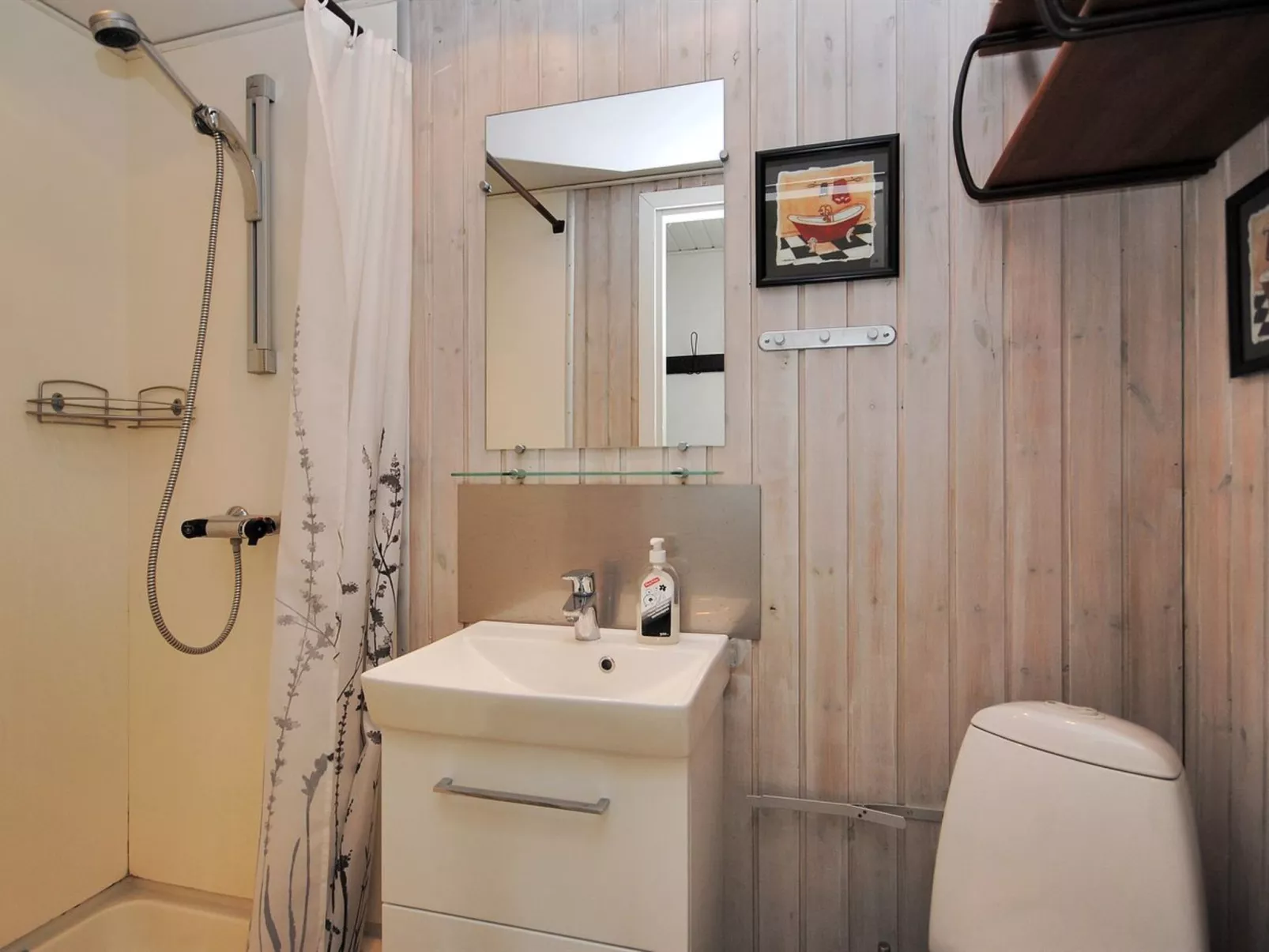 "Ingeborre" - 100m to the fjord-Binnen