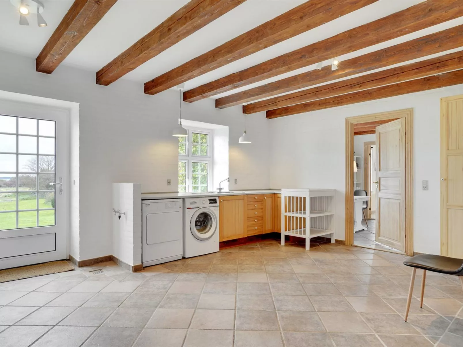 "Thorge" - 75m to the fjord-Binnen