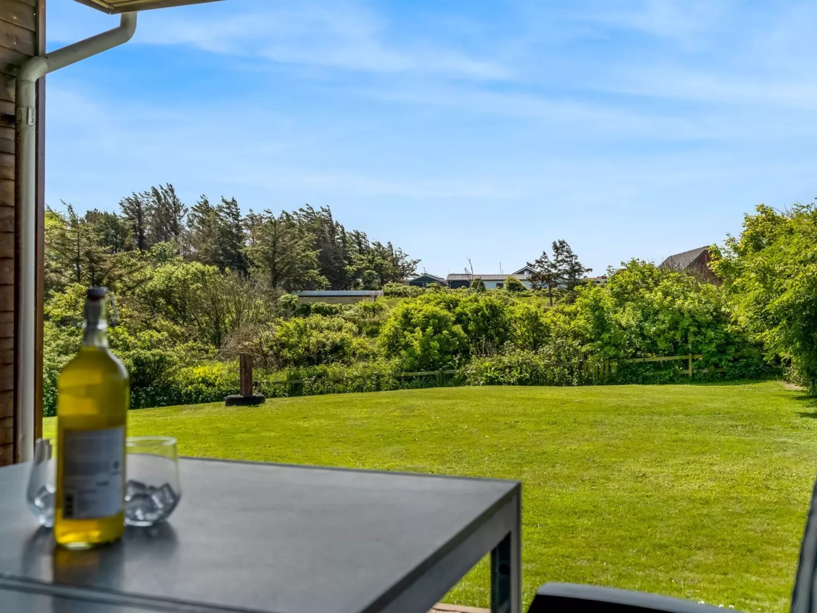 "Söffren" - 350m from the sea-Buiten