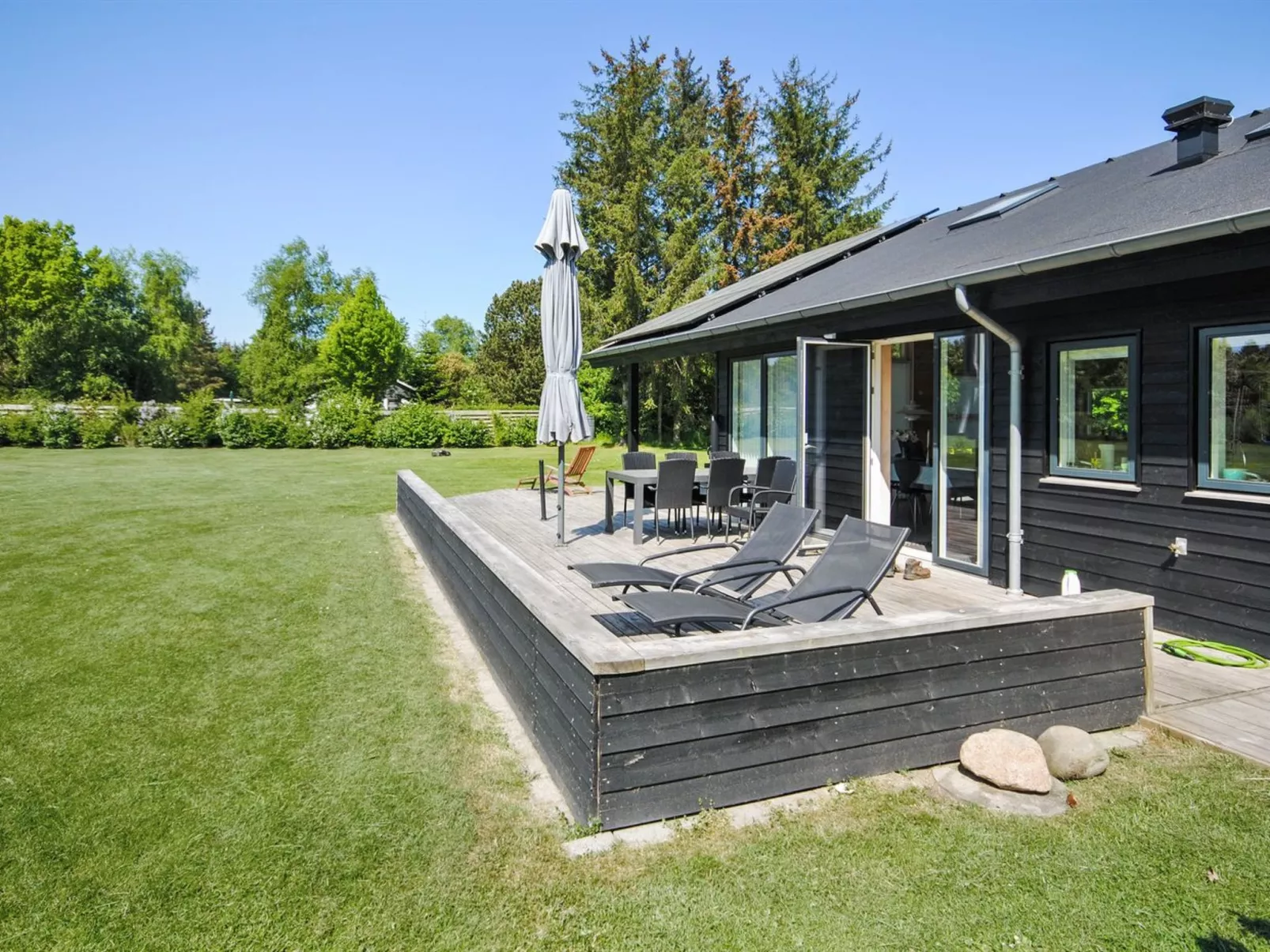 "Etly" - 600m to the fjord-Buiten