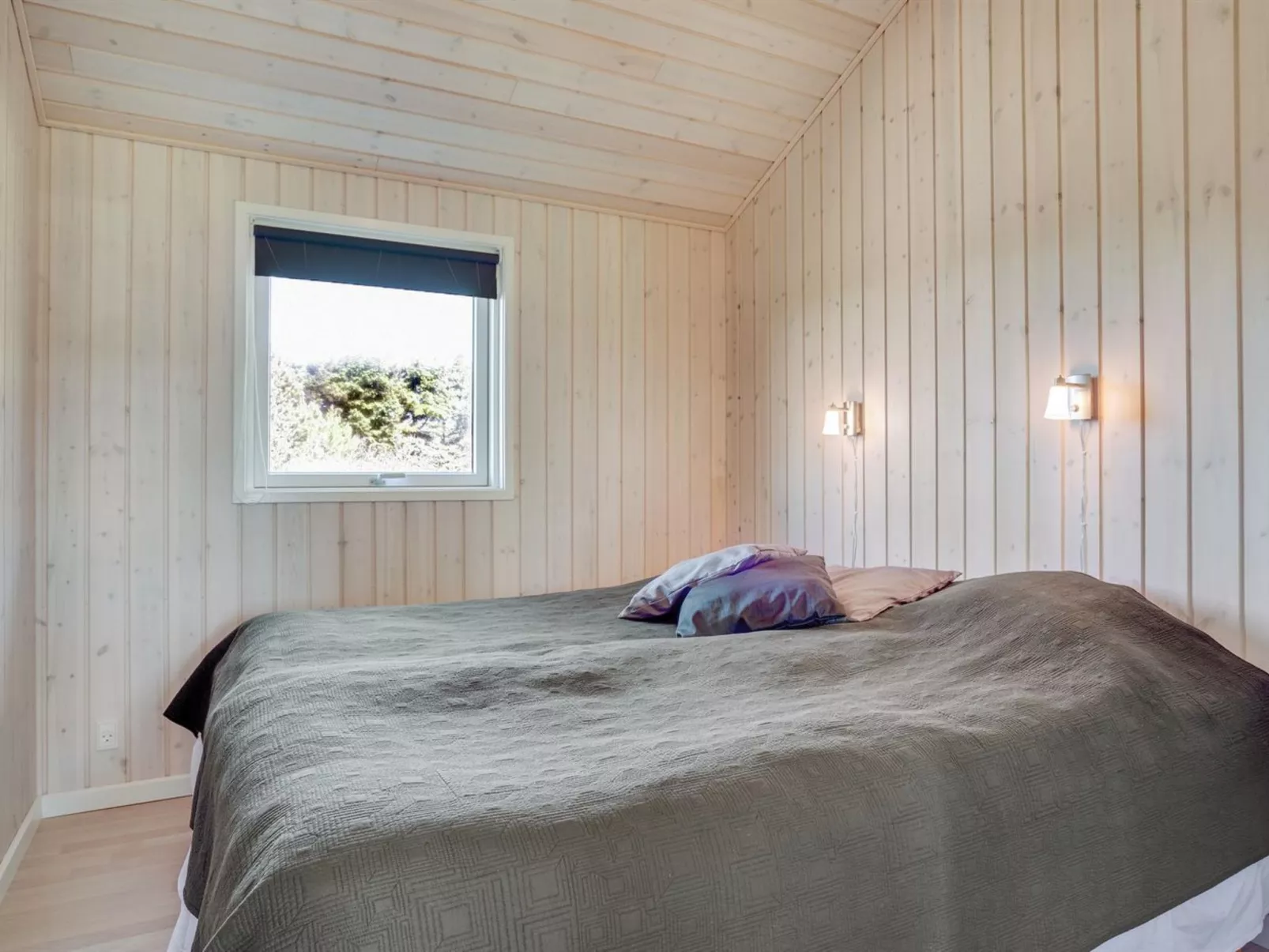 "Hubert" - 150m from the sea-Binnen