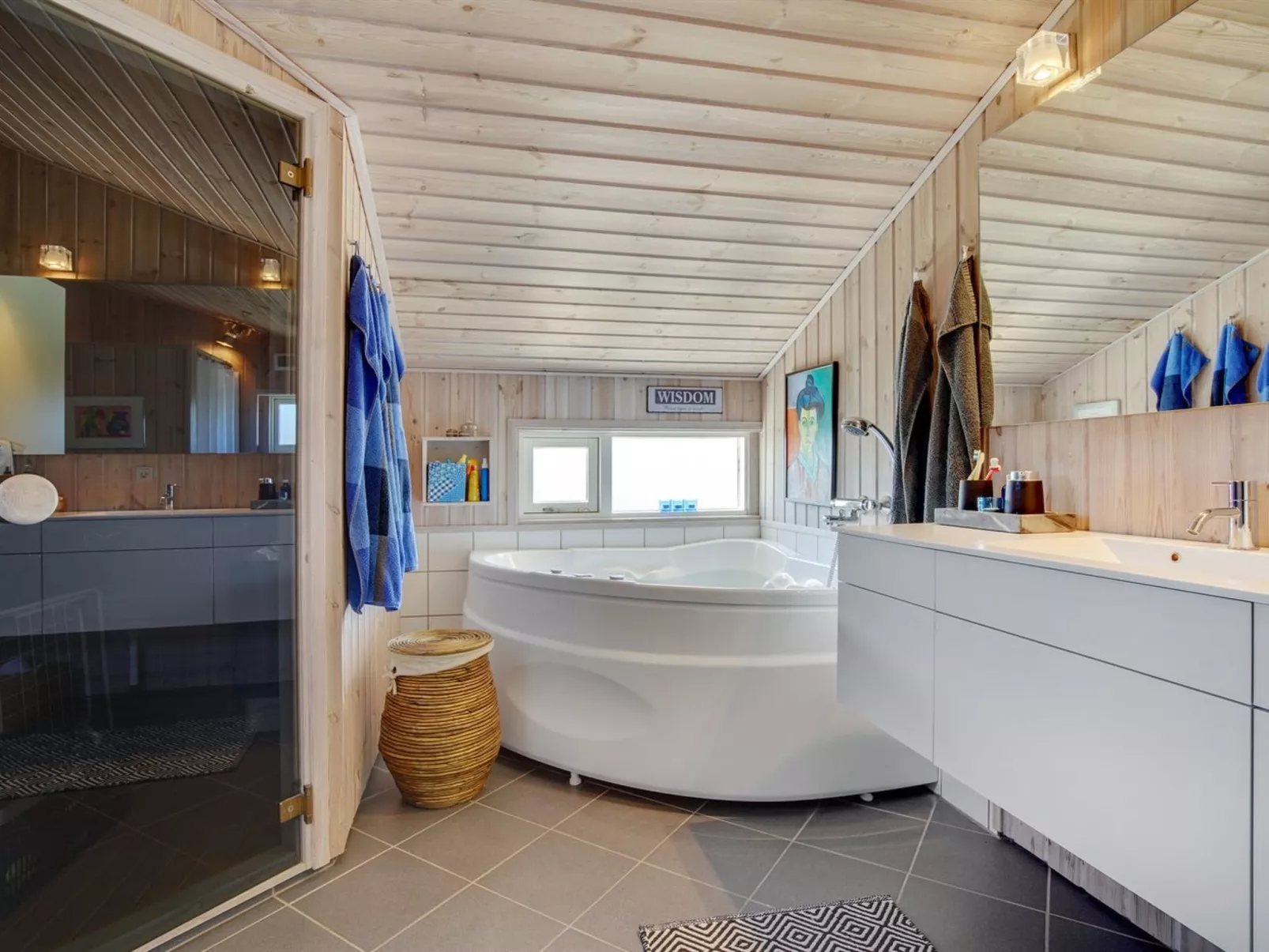 "Gila" - 250m from the sea-Binnen