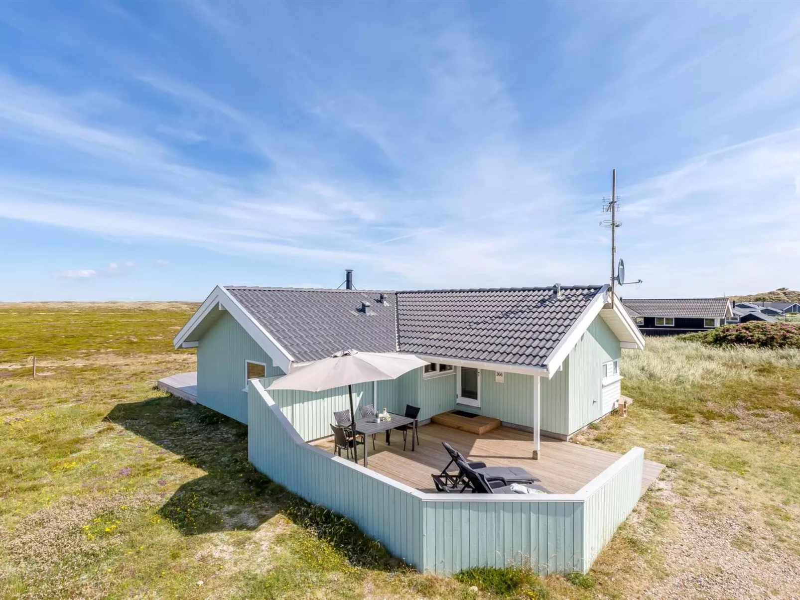 "Zaga" -  from the sea-Buiten