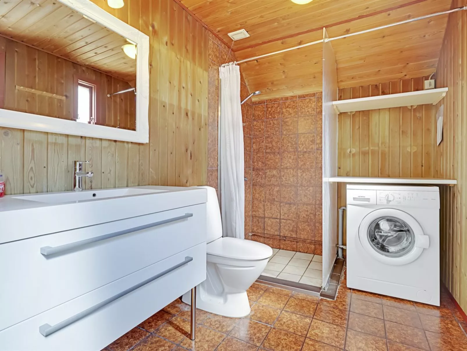 "Brunon" - 1.5km from the sea-Binnen