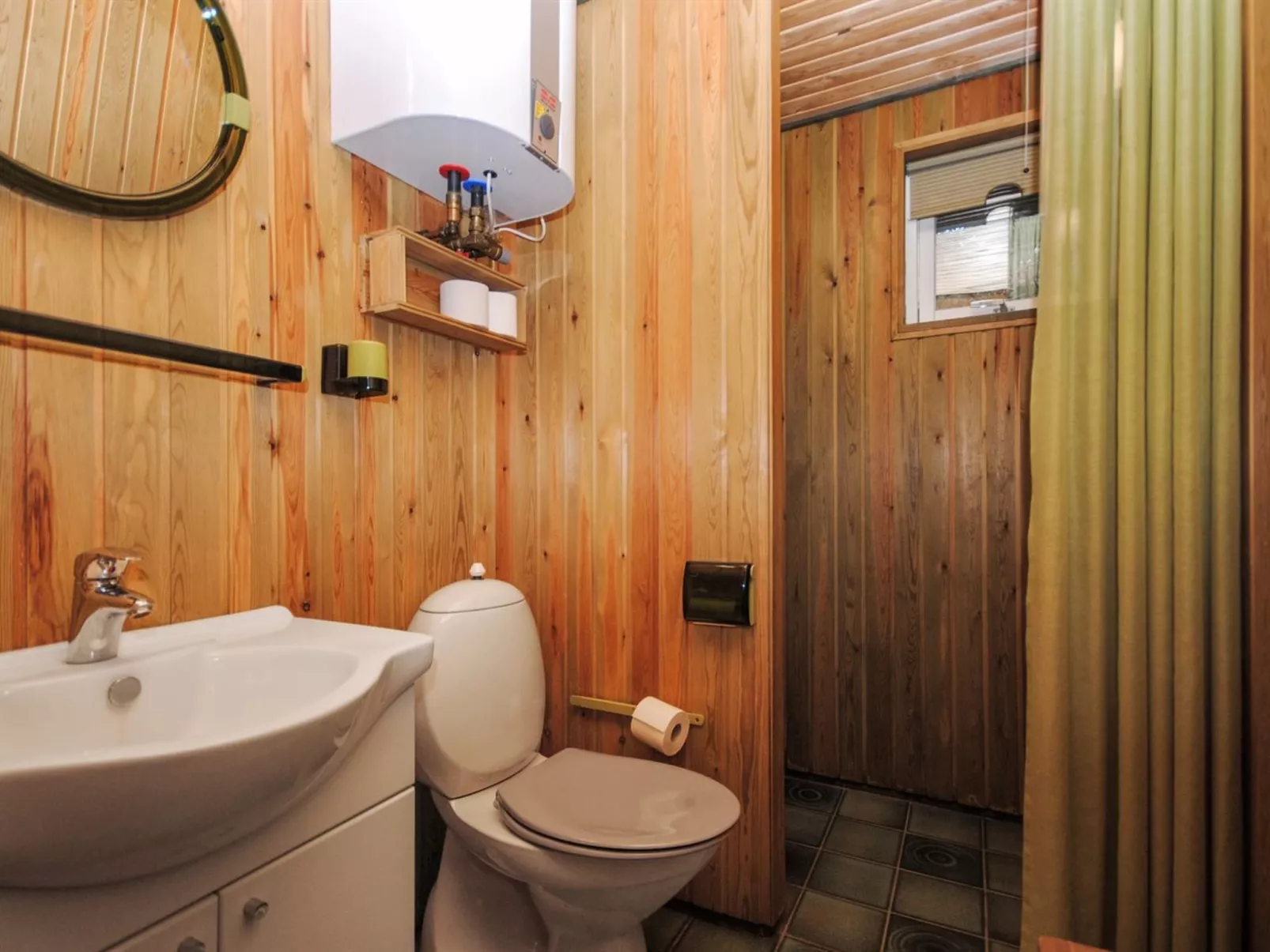 "Tuovi" - 800m from the sea-Binnen