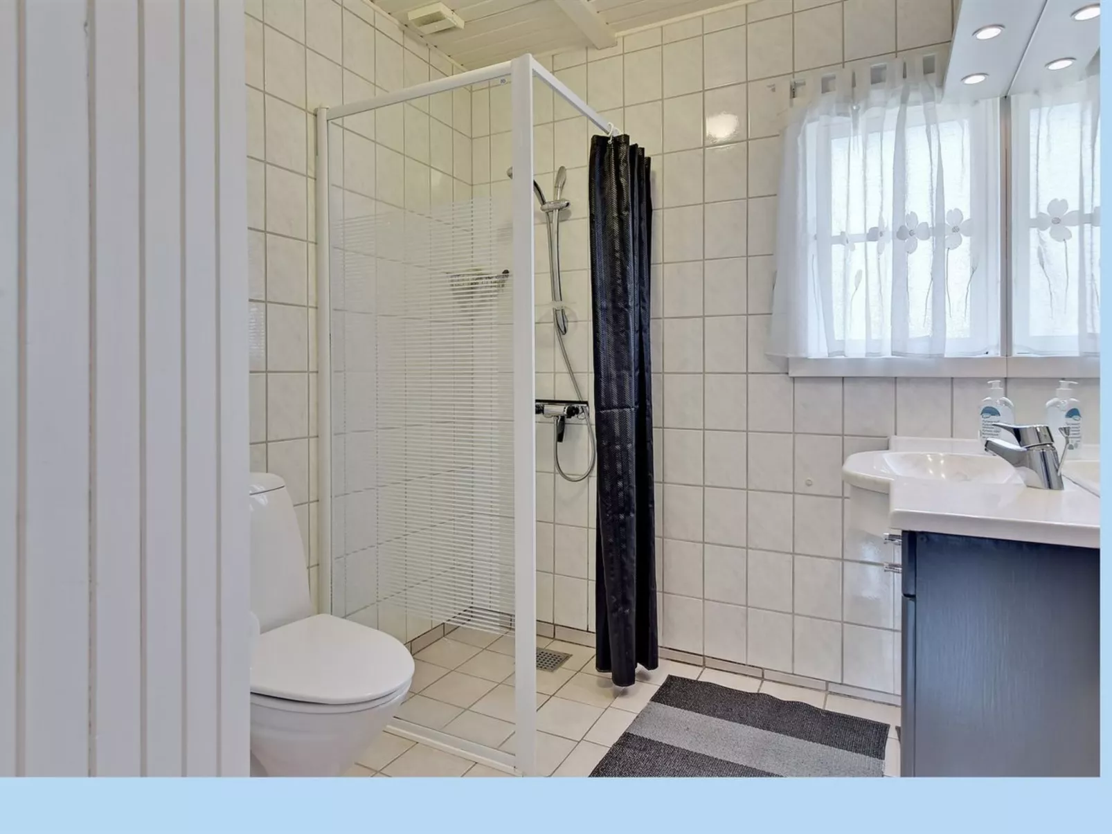 "Dines" - 1km from the sea-Binnen