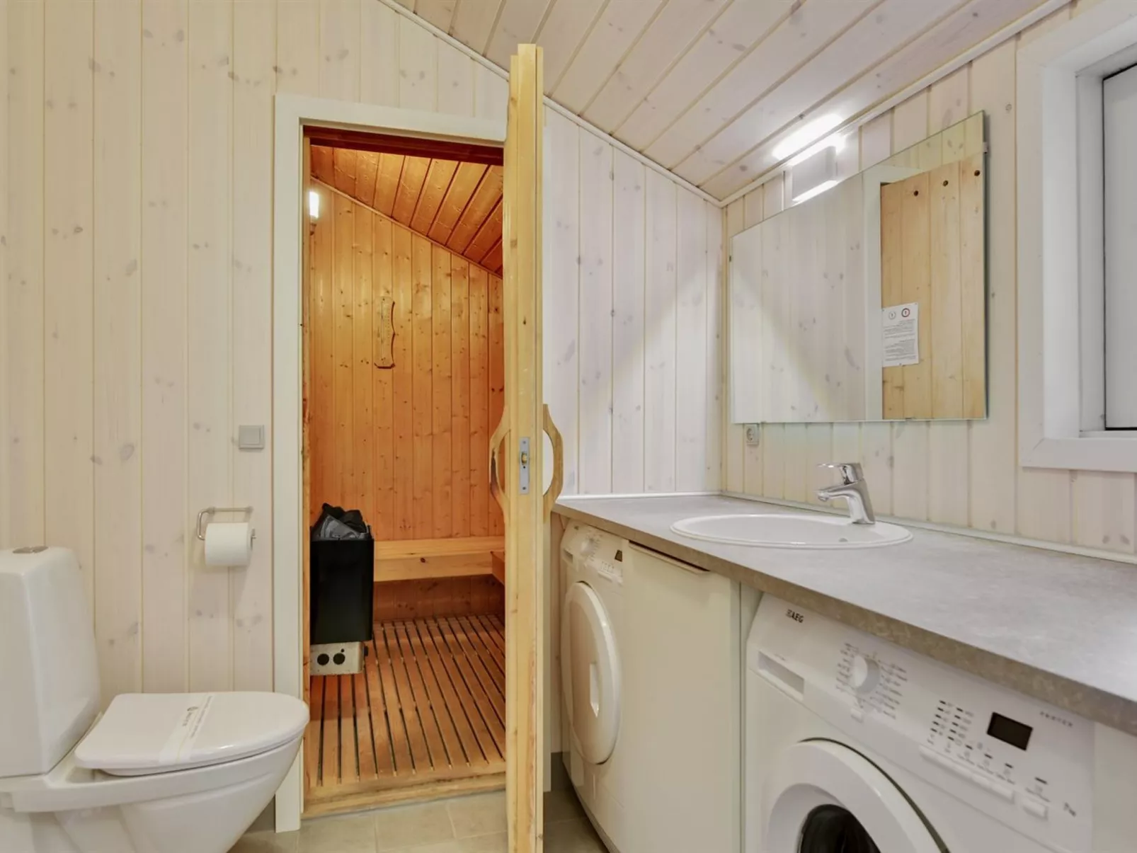 "Nanne" - 1km from the sea-Binnen