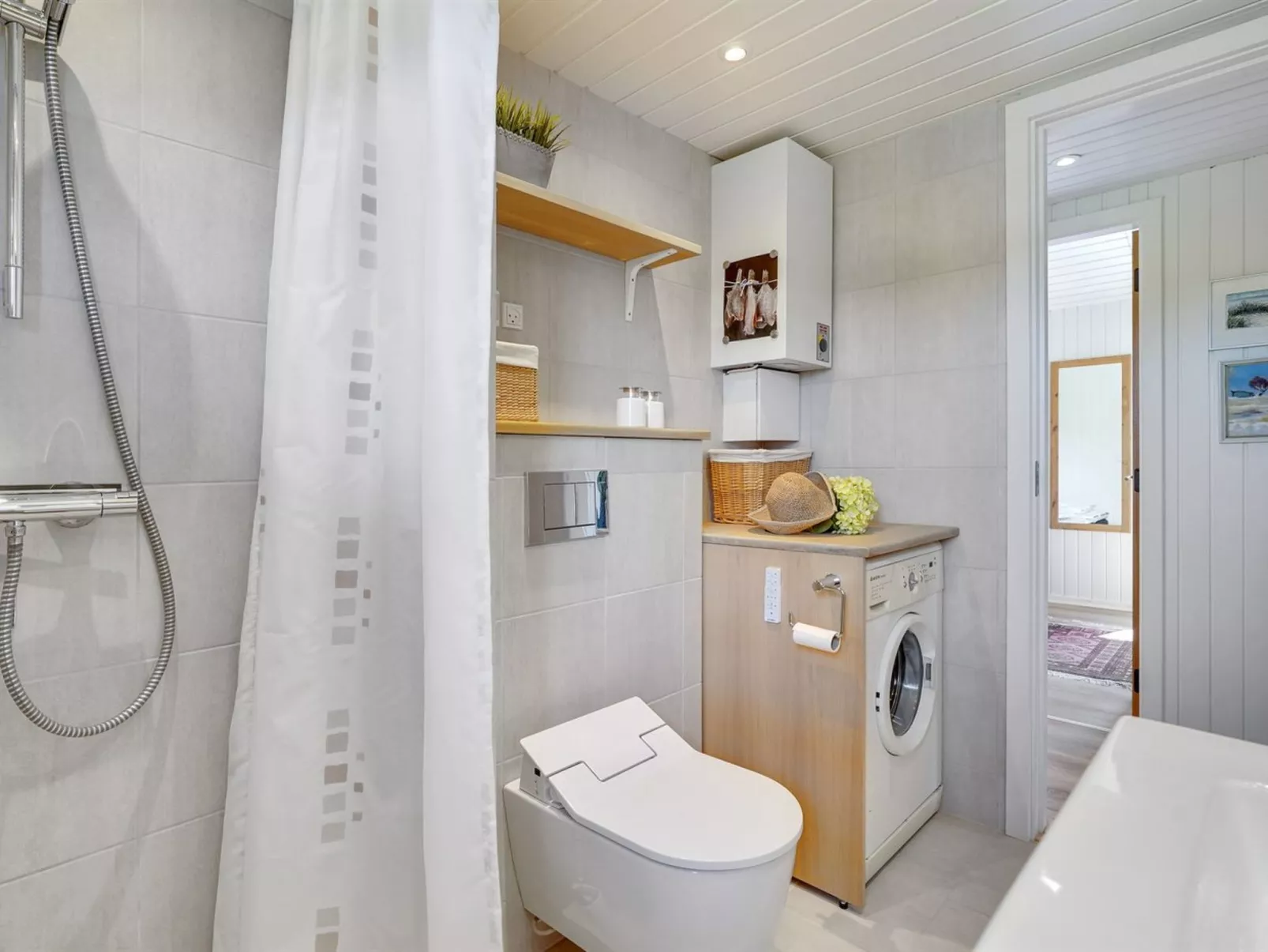 "Arjuna" - 3.8km from the sea-Binnen