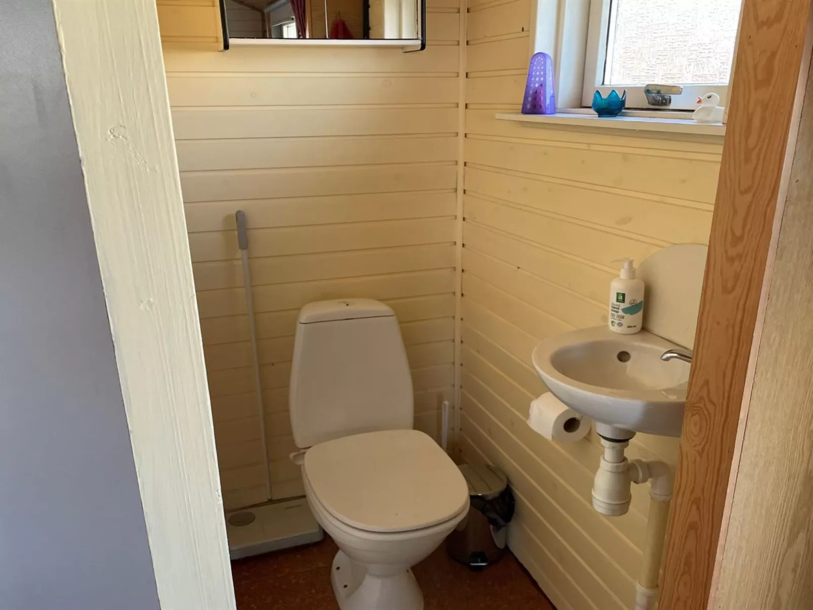 "Lilibeth" - 300m from the sea-Binnen