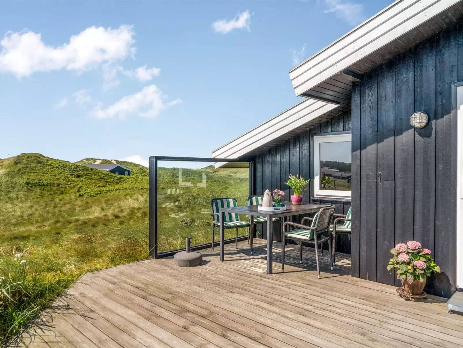 "Fatiha" - 100m from the sea-Buiten