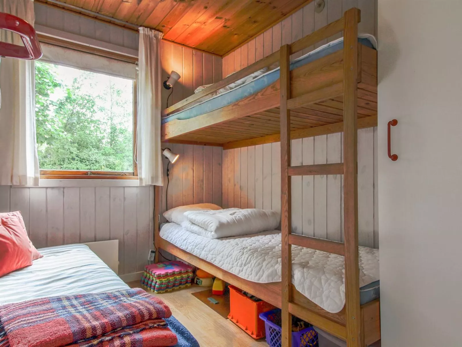 "Frederika" - 180m from the sea-Binnen