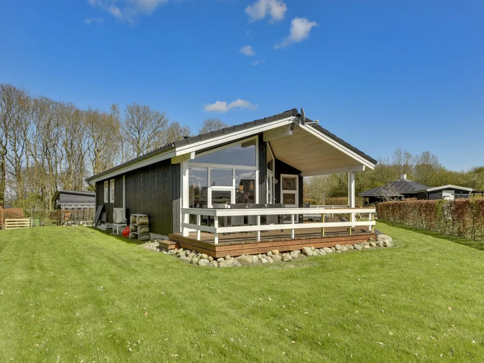 "Enja" - 150m from the sea-Buiten