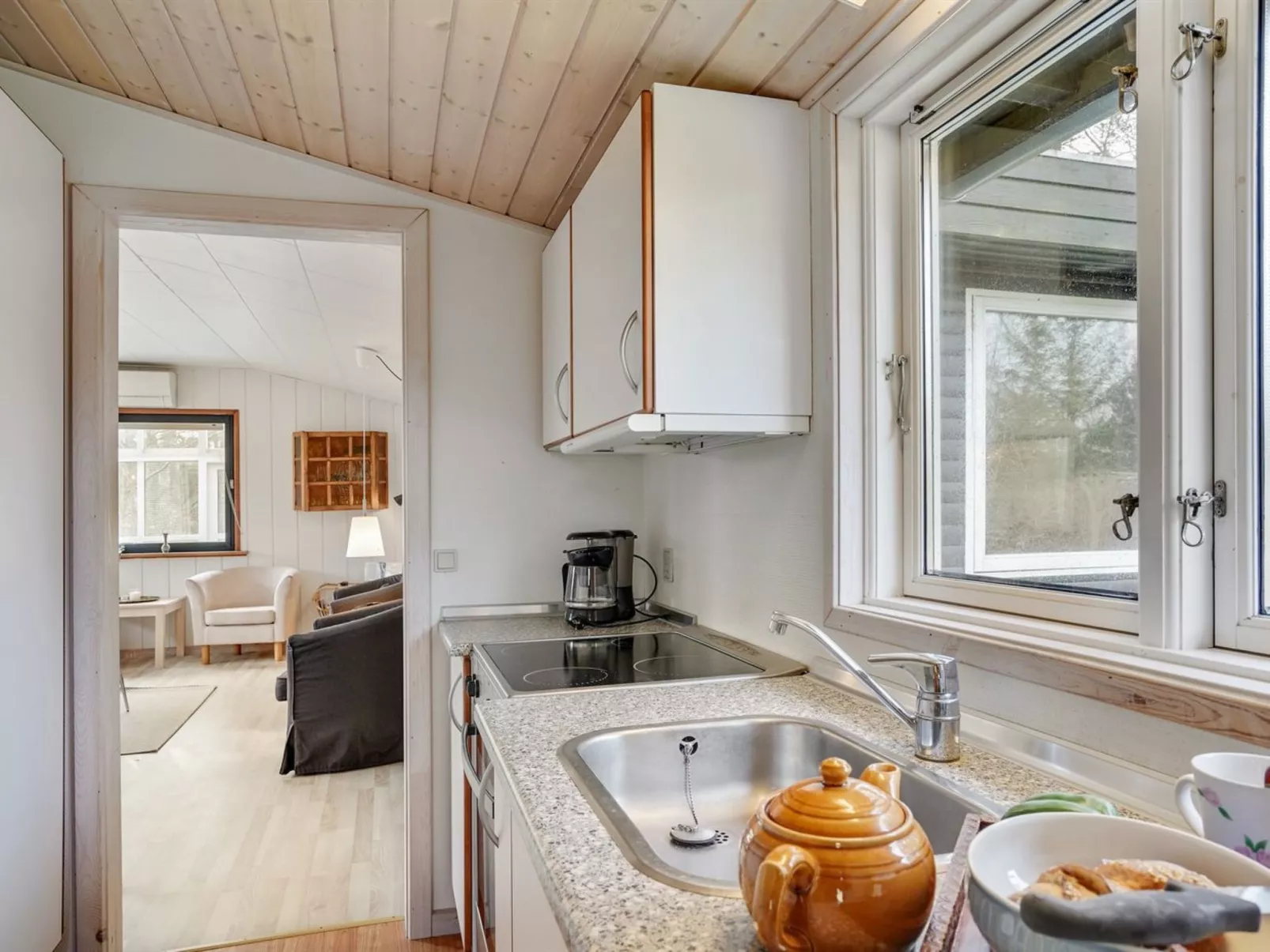 "Herly" - 50m from the sea-Binnen