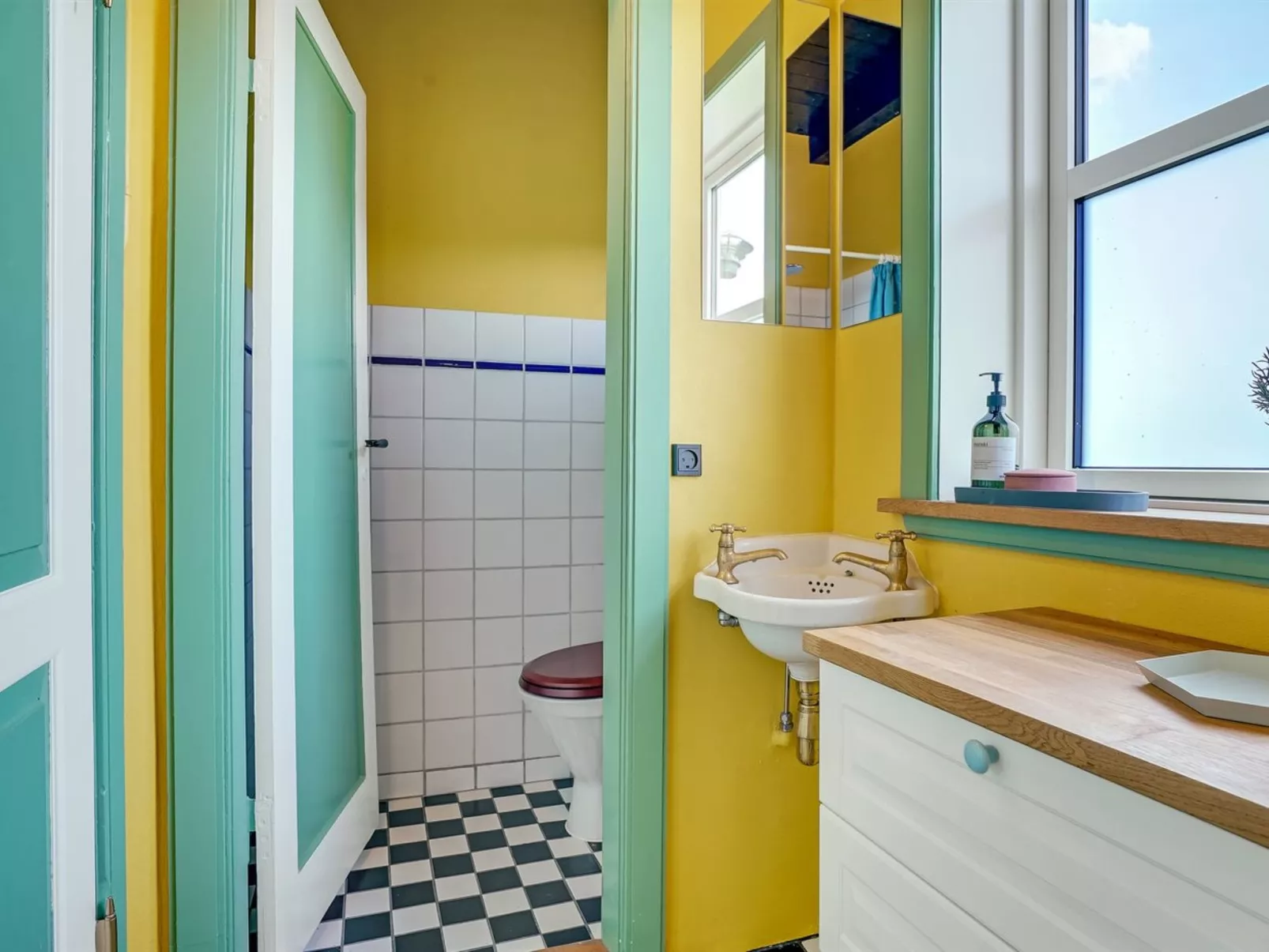 "Quirina" - 75m from the sea-Binnen