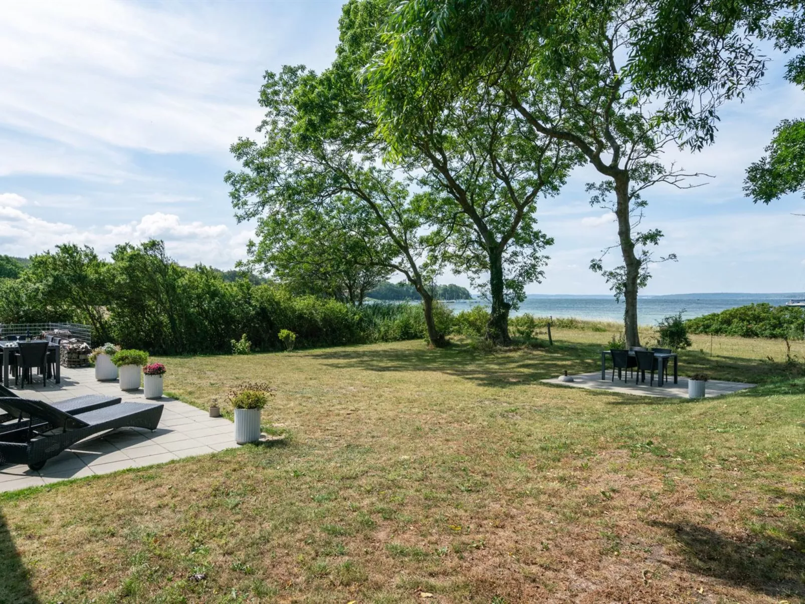 "Jeppe" - 50m to the fjord-Buiten