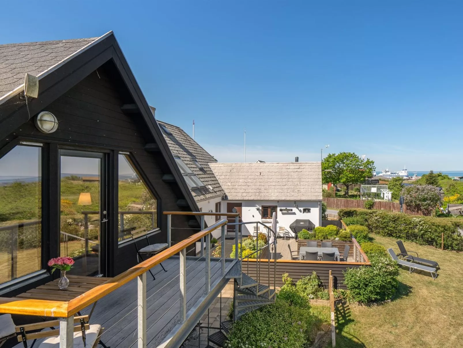 "Eivi" - 150m from the sea-Buiten