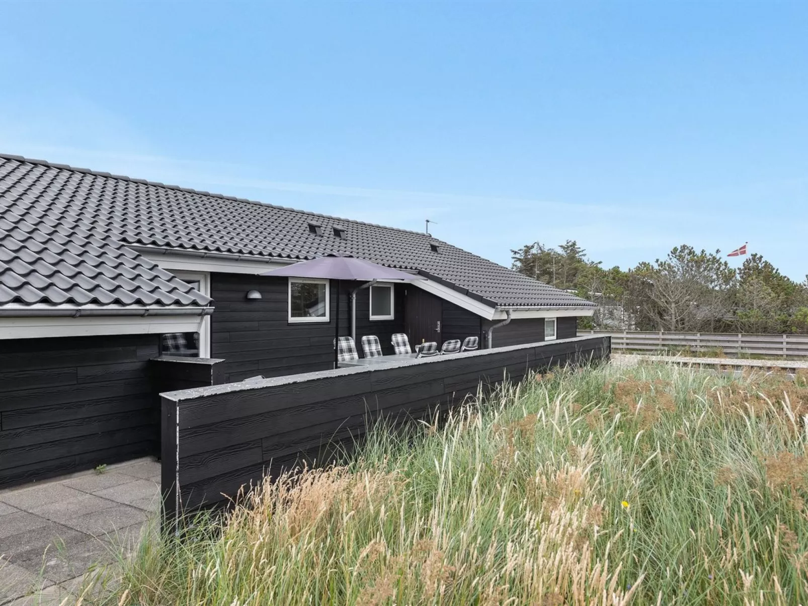 "Mavis" - 800m from the sea-Buiten