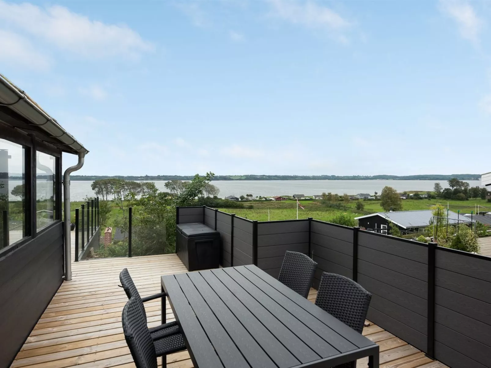 "Karli" - 330m to the fjord-Buiten