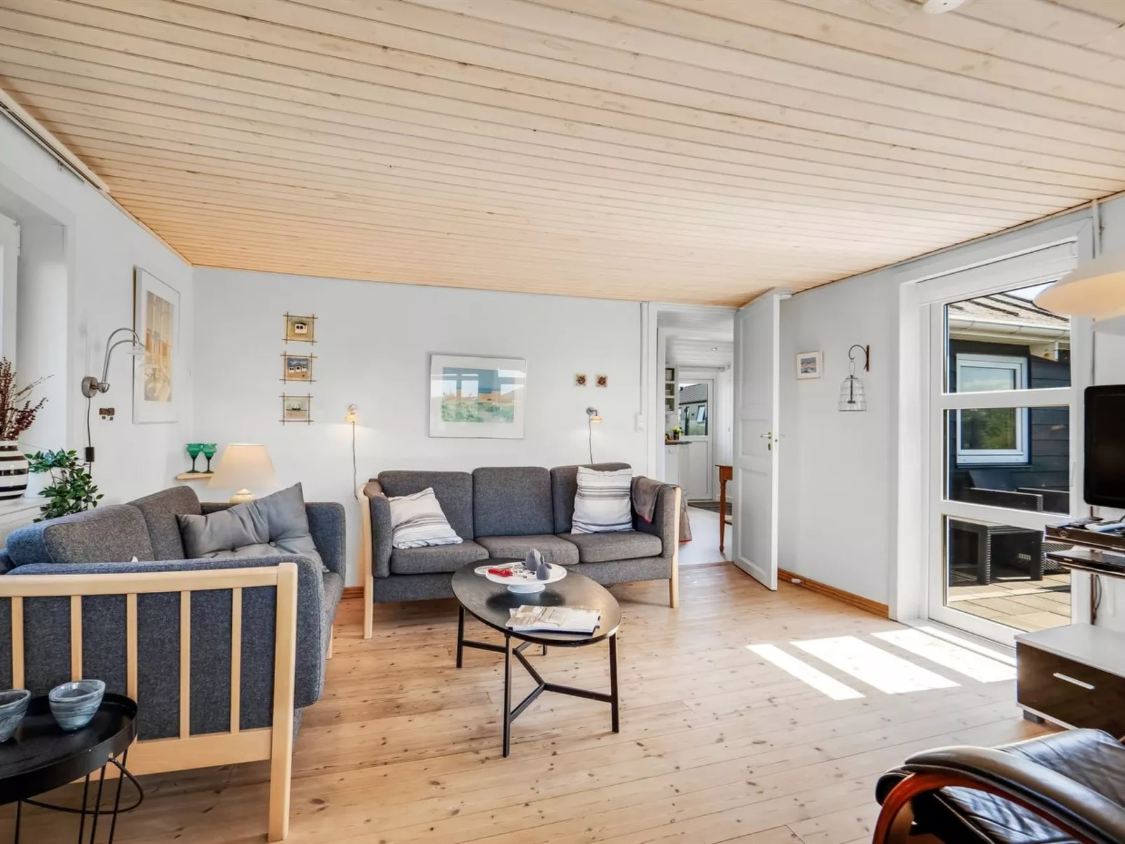 "Telse" - 375m from the sea-Binnen