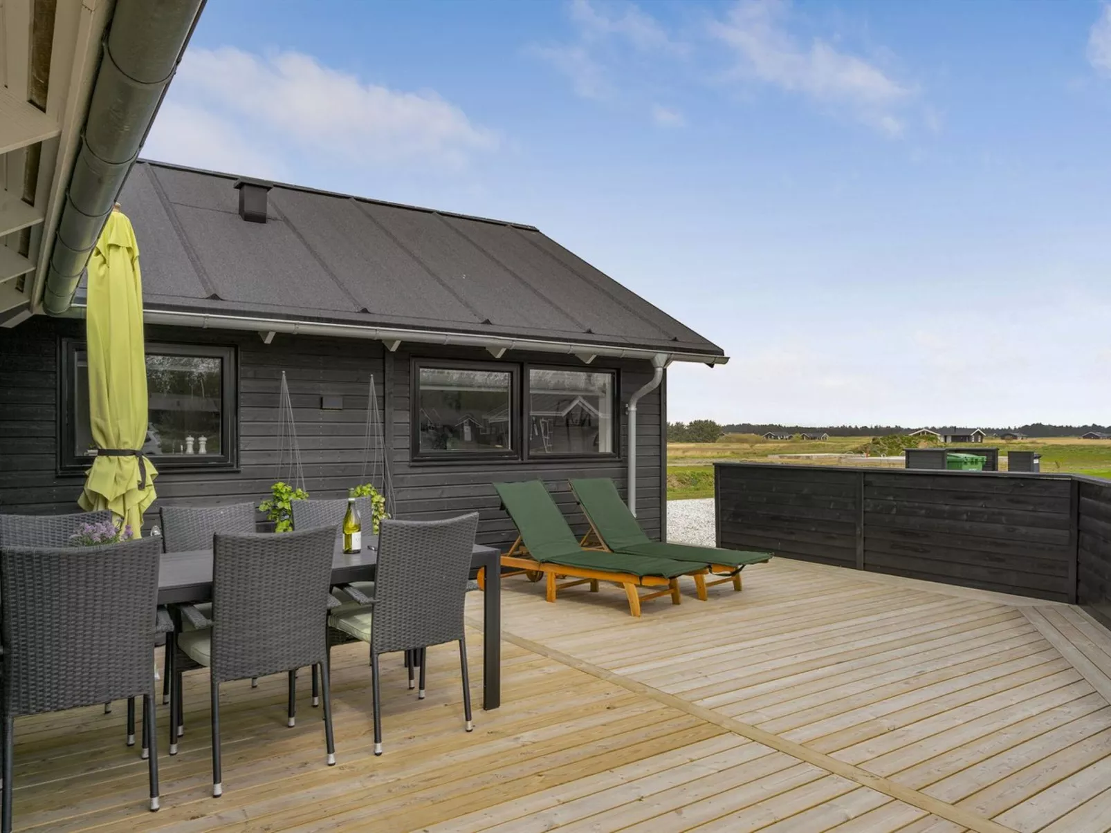 "Ina" - 1.2km from the sea-Buiten