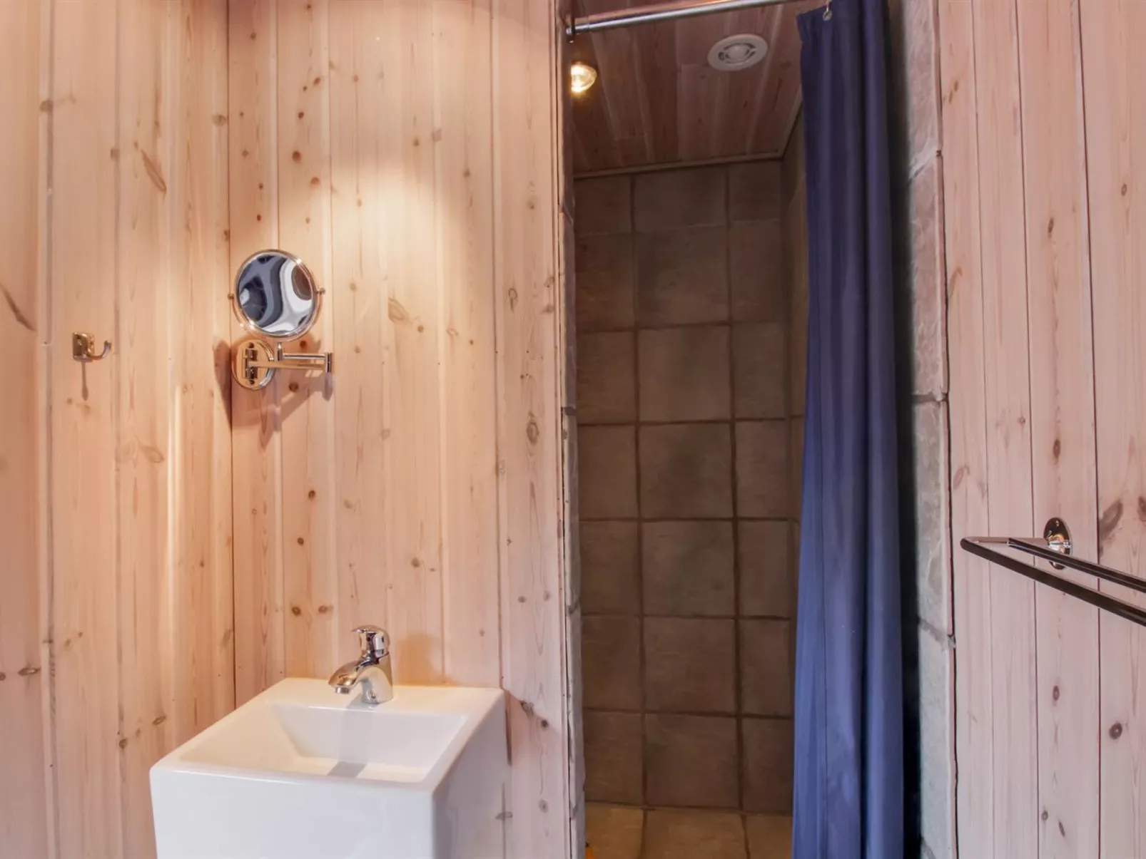 "Hagen" - 250m from the sea-Binnen