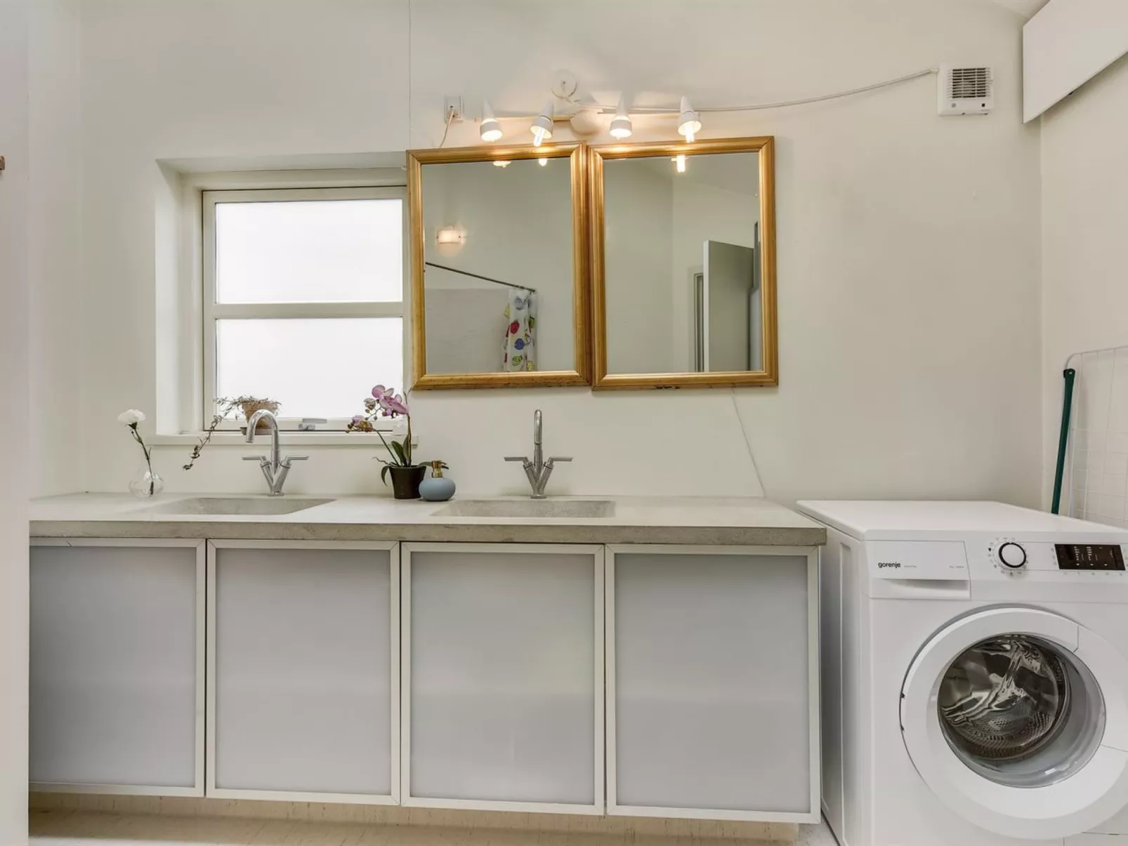 "Bjerund" - 250m from the sea-Binnen