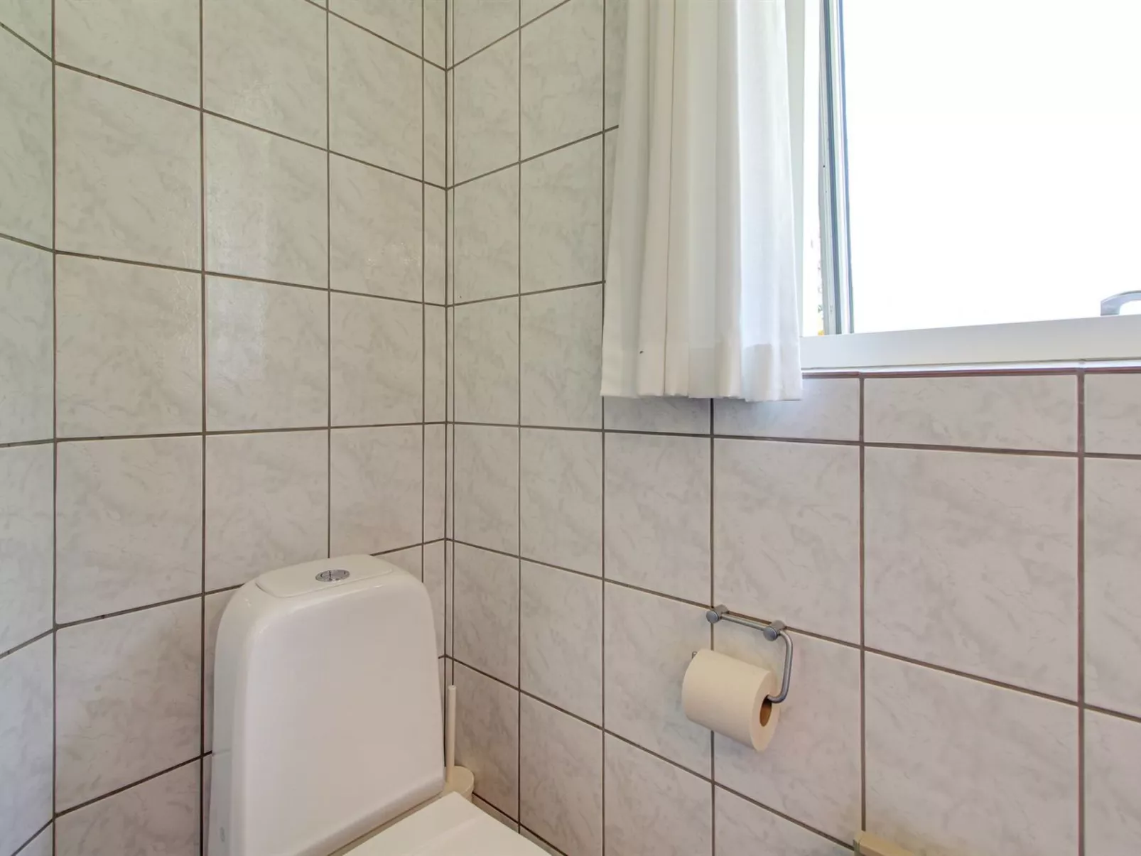 "Ernestina" - 500m from the sea-Binnen