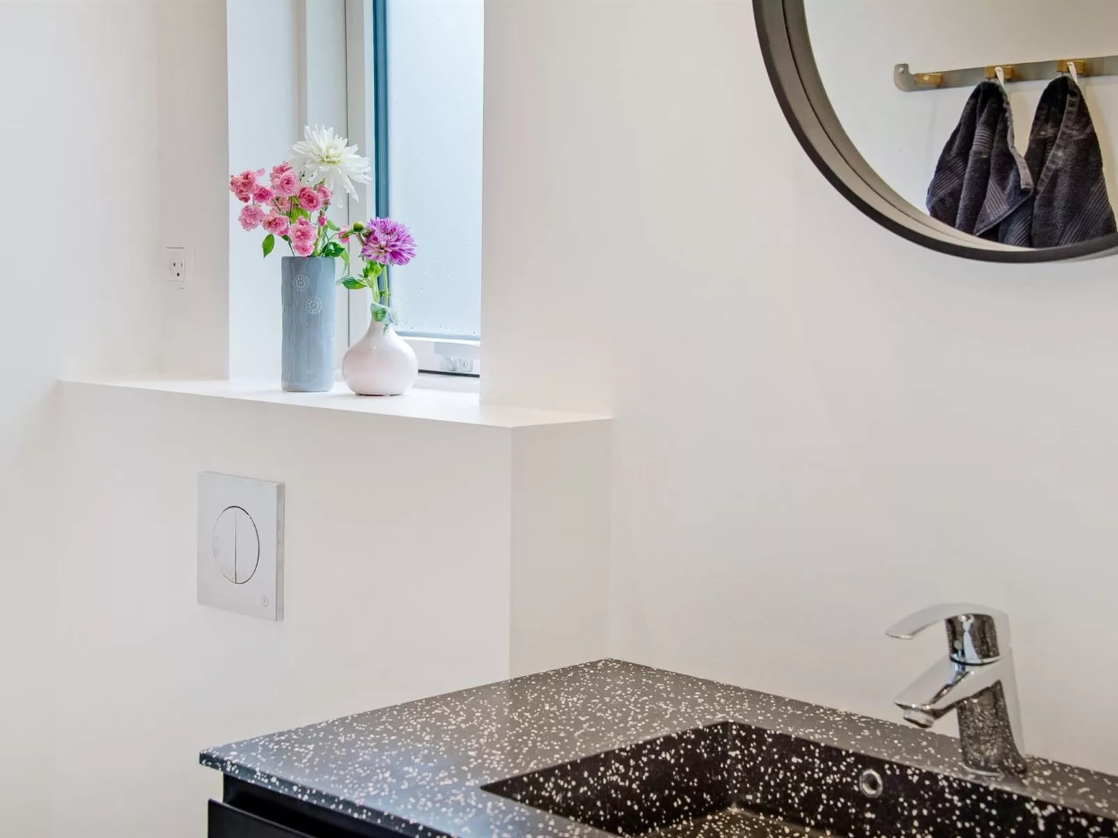 "Dorthie" - 800m from the sea-Binnen