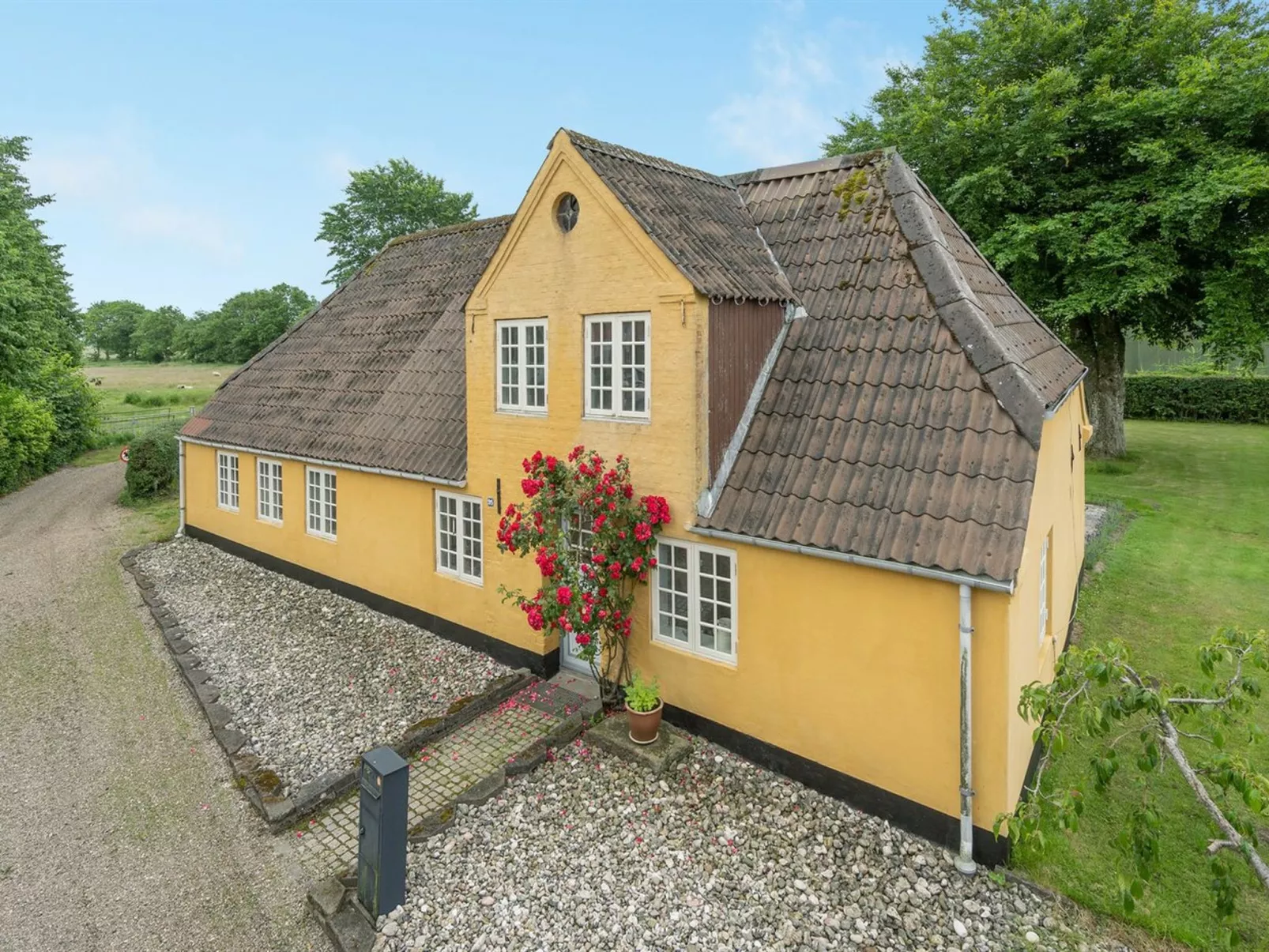 "Ilsa" - 9.8km from the sea-Buiten