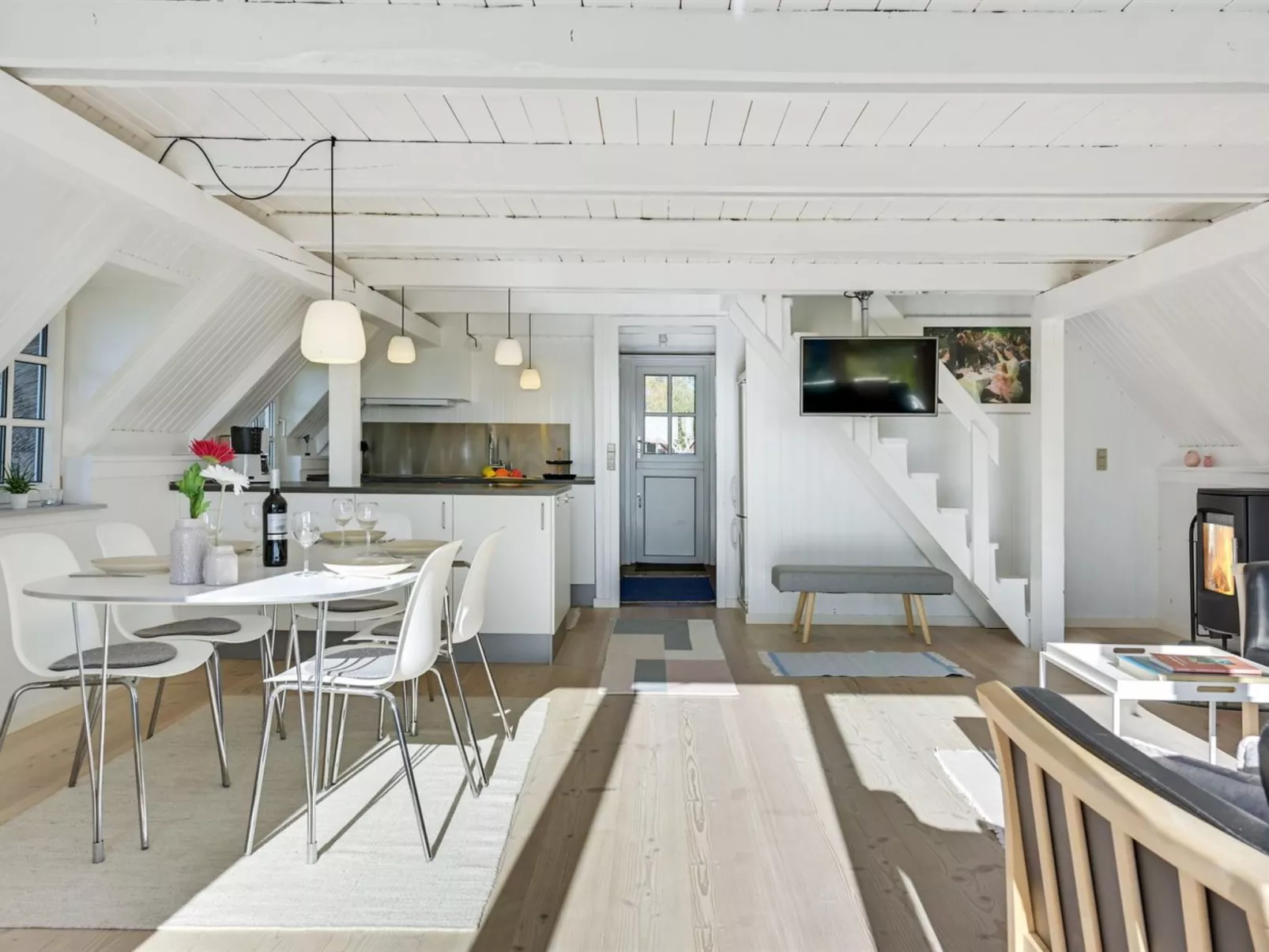 "Trana" - 2km from the sea-Binnen