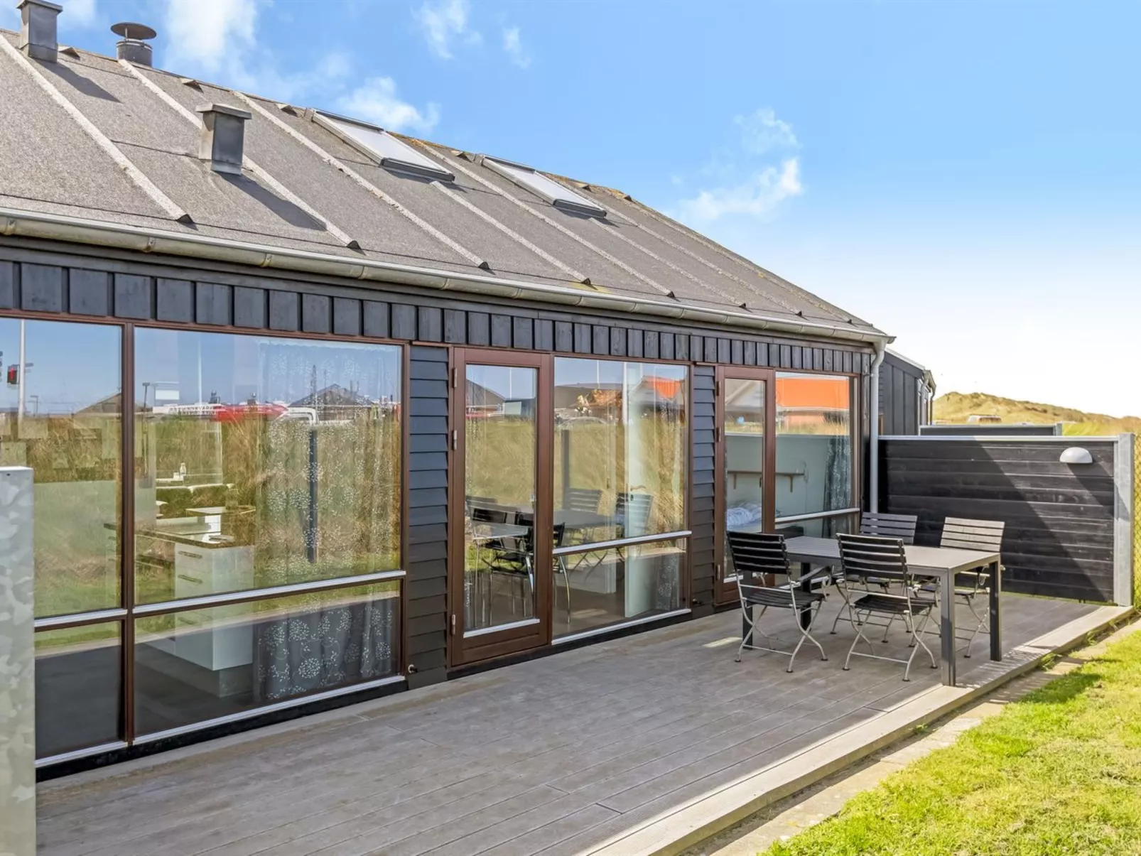 "Elinora" - 100m from the sea-Buiten