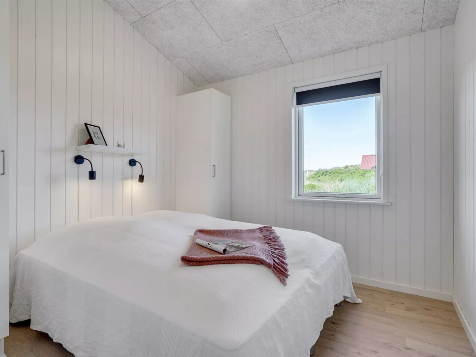 "Alvhild" -  from the sea-Binnen