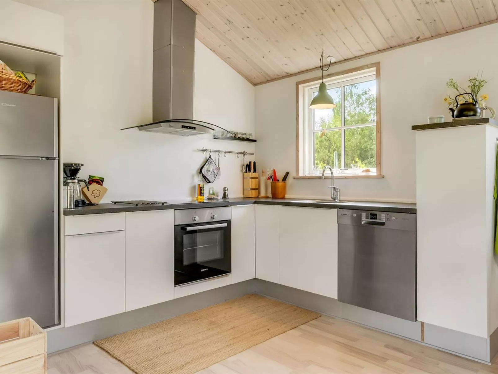 "Finwith" - 1.5km from the sea-Binnen