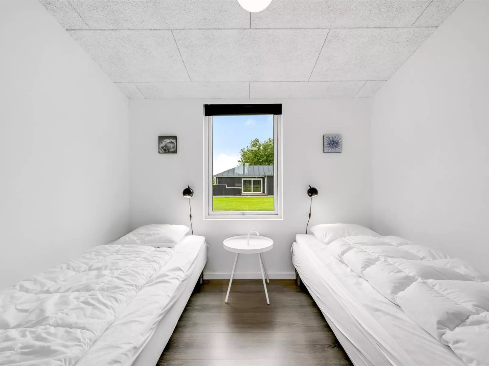 "Weike" - 950m to the fjord-Binnen