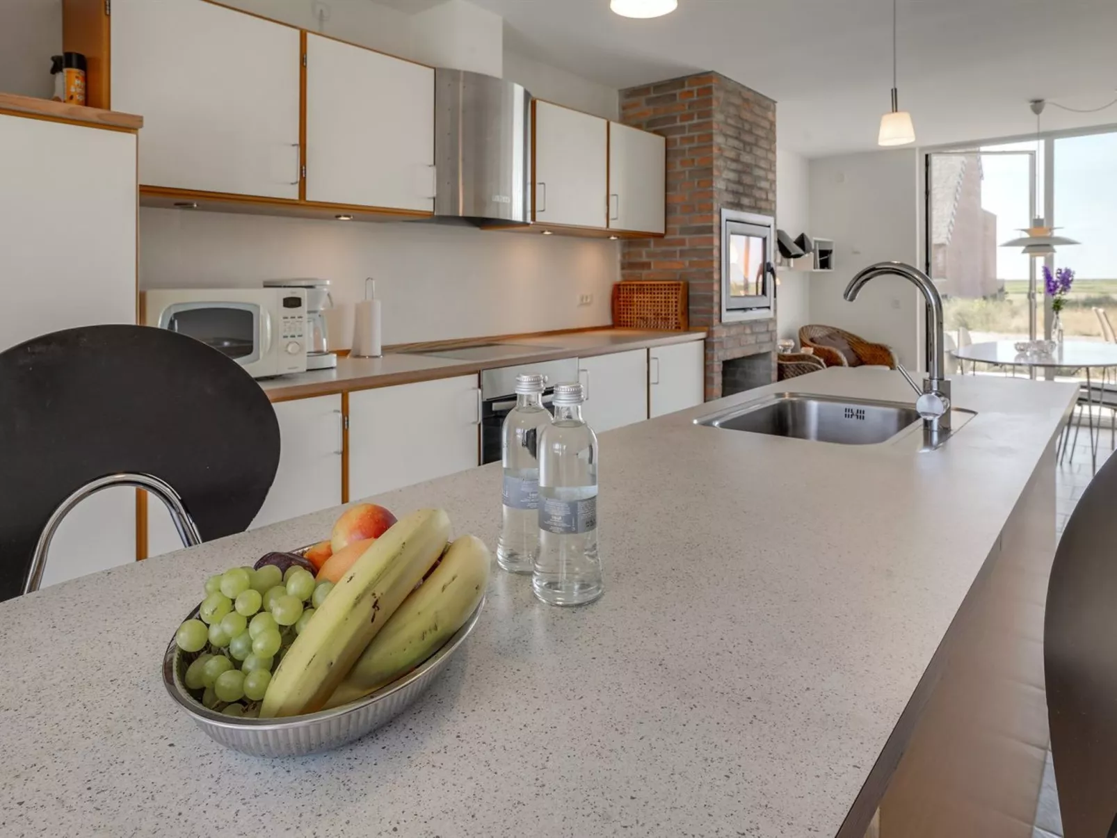 "Helgo" - 250m from the sea-Binnen